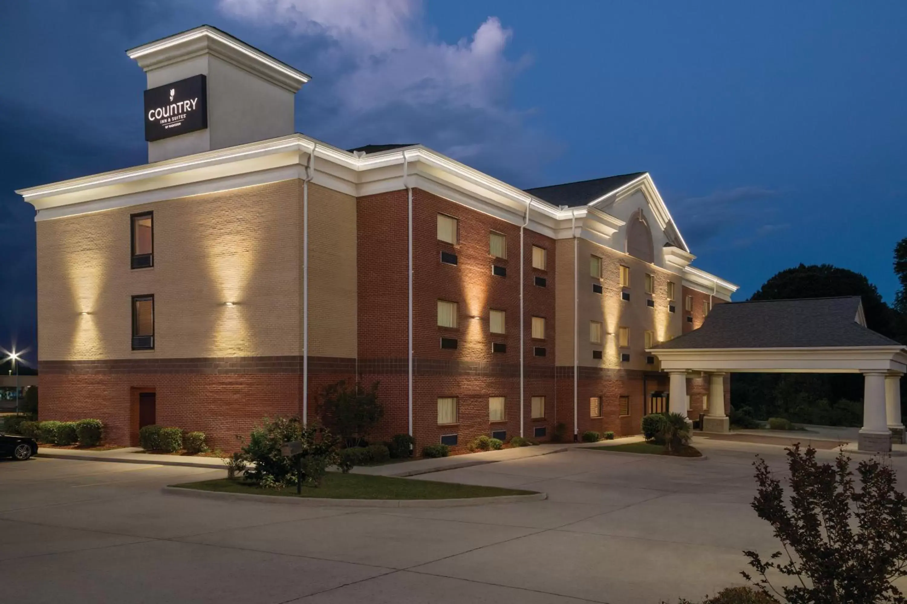 Property Building in Country Inn & Suites by Radisson, Byram/Jackson South, MS