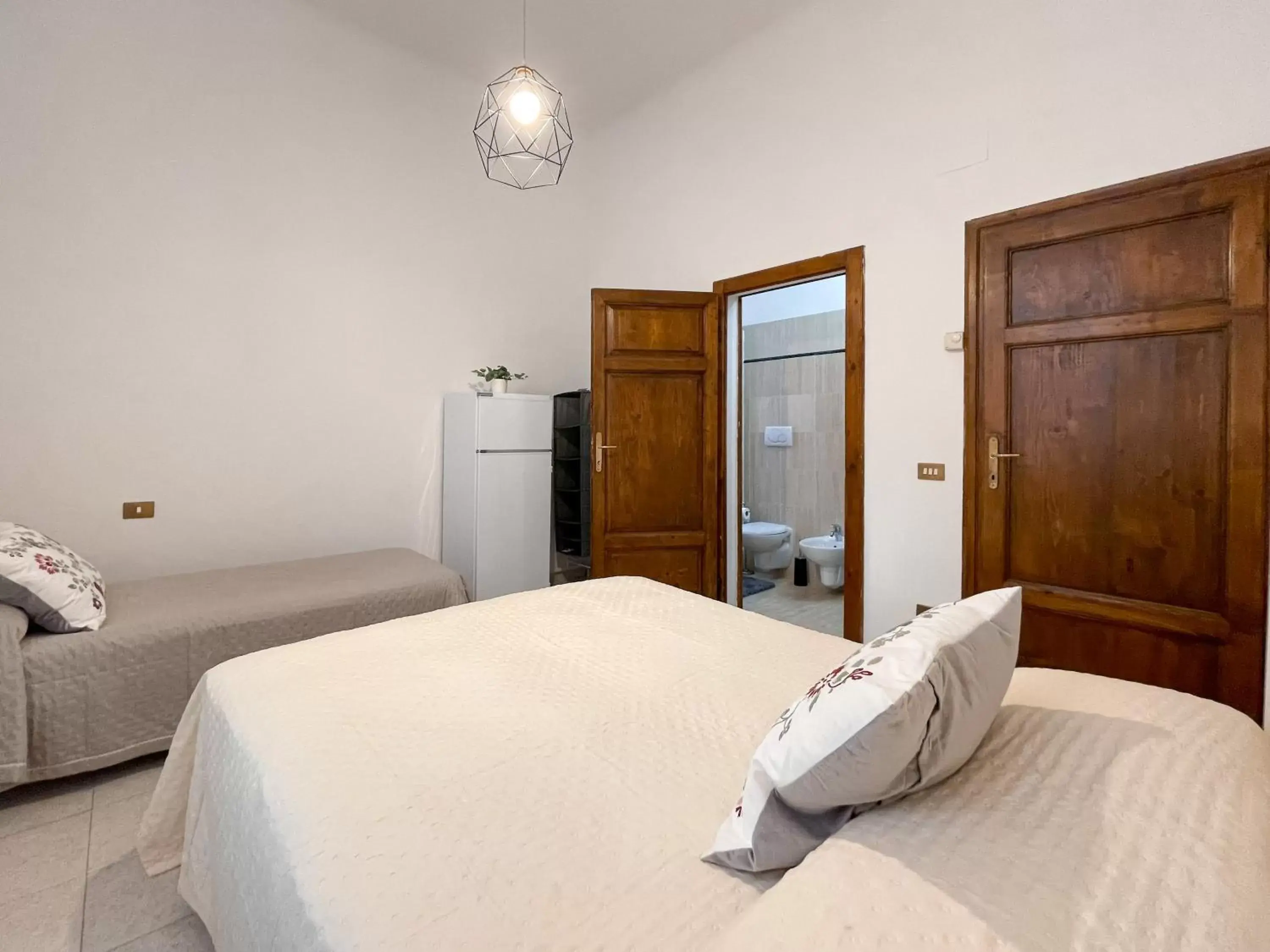 Photo of the whole room, Bed in La Casa di Eli