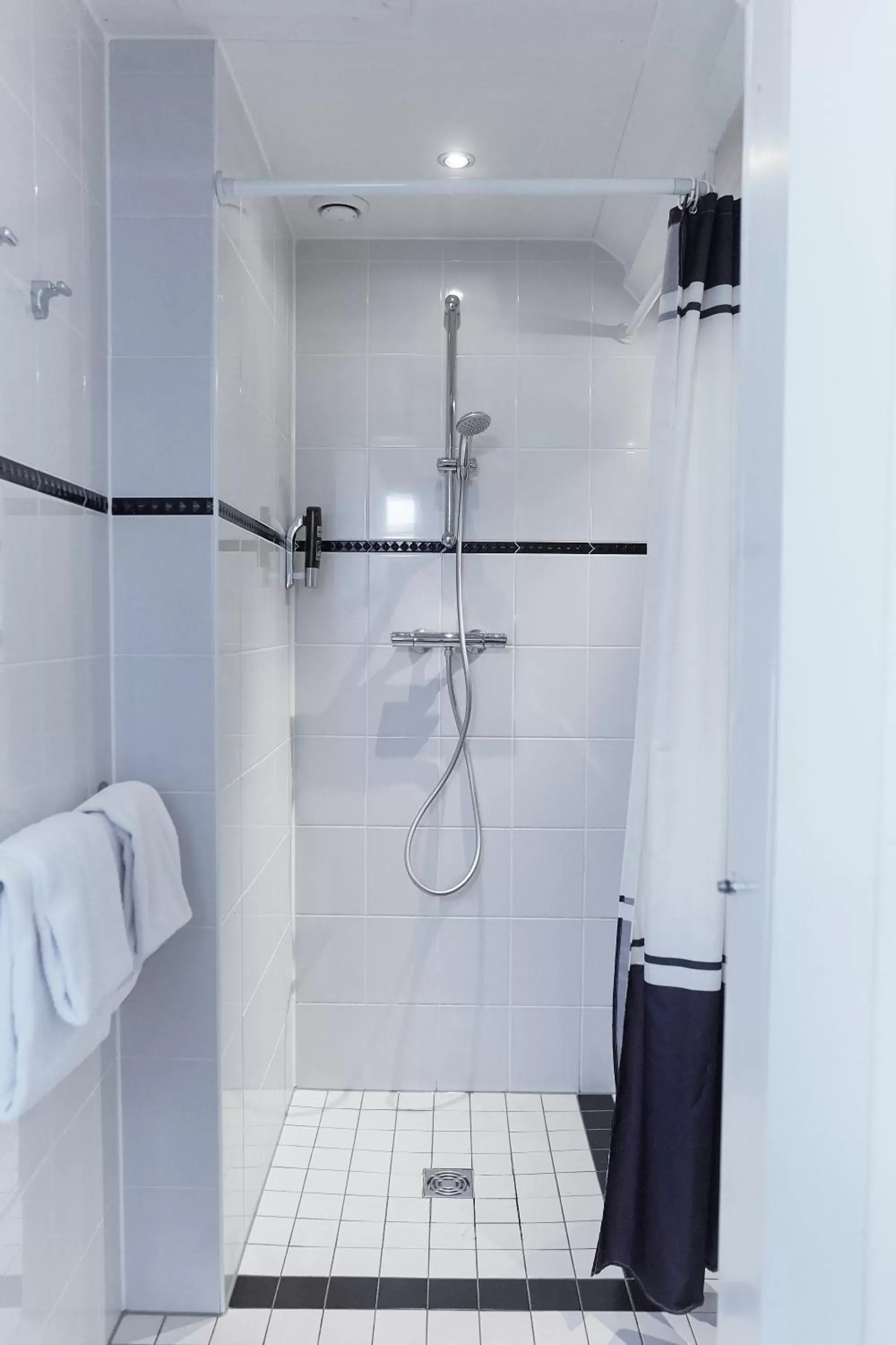 Single Room - single occupancy in Hotel de la Bourse Single Room - single occupancy in Hotel de la Bourse