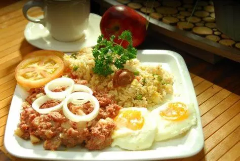 Breakfast in Honey Hunt House