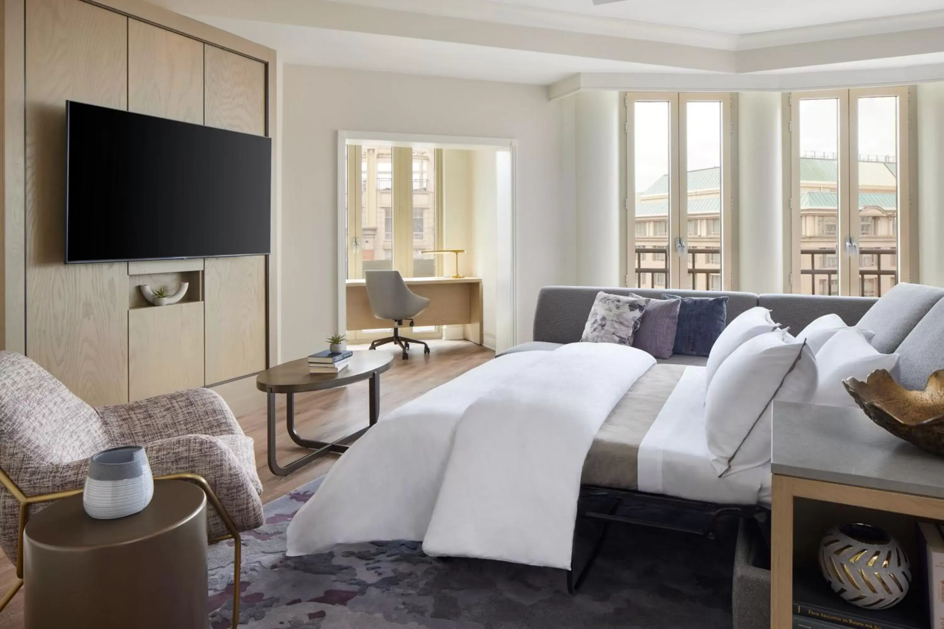 Bedroom, TV/Entertainment Center in Westin Georgetown, Washington D.C.