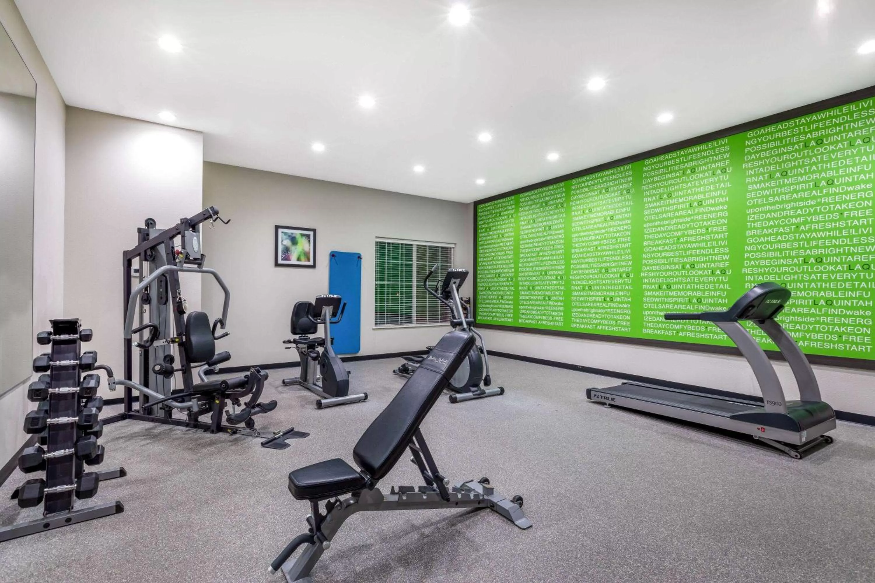 Fitness centre/facilities in La Quinta by Wyndham Claremore