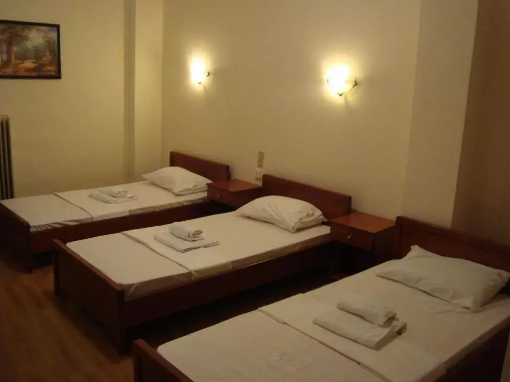 Bed in Hotel King Pyrros