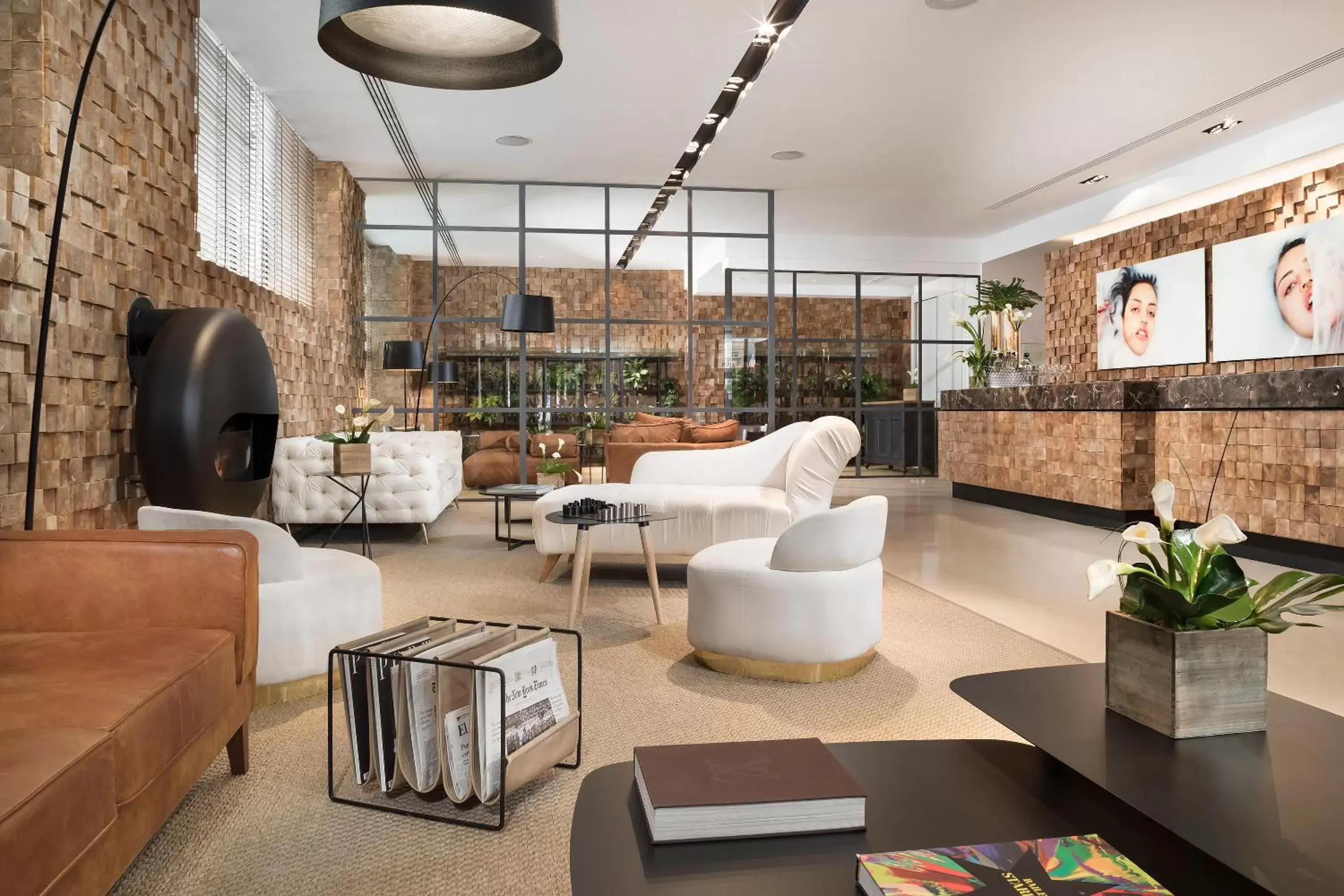 Lobby or reception in ME Madrid Reina Victoria by Meliá Lobby or reception in ME Madrid Reina Victoria by Meliá