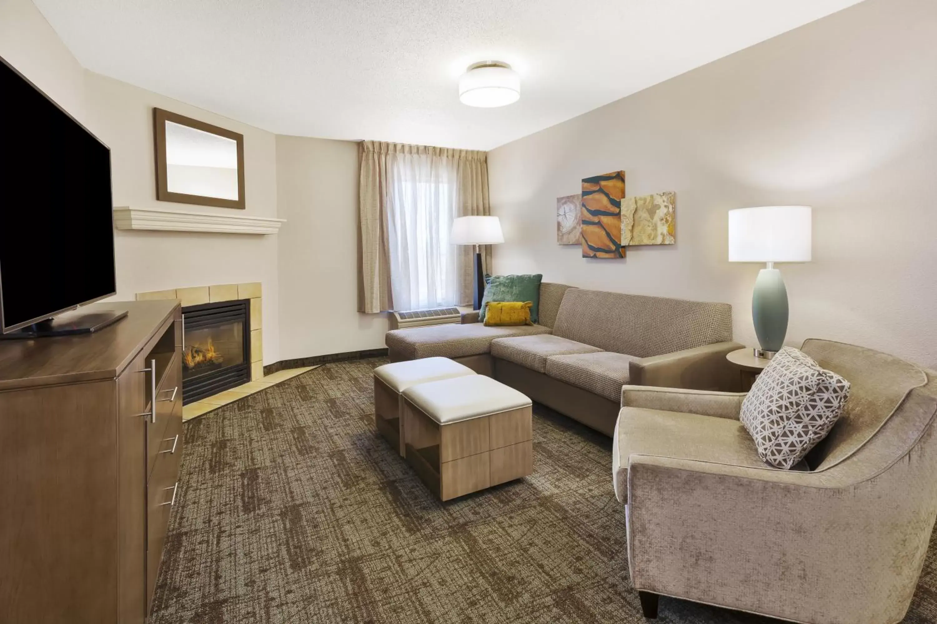 Living room, Seating Area in Staybridge Suites Columbia-Highway 63 & I-70, an IHG Hotel