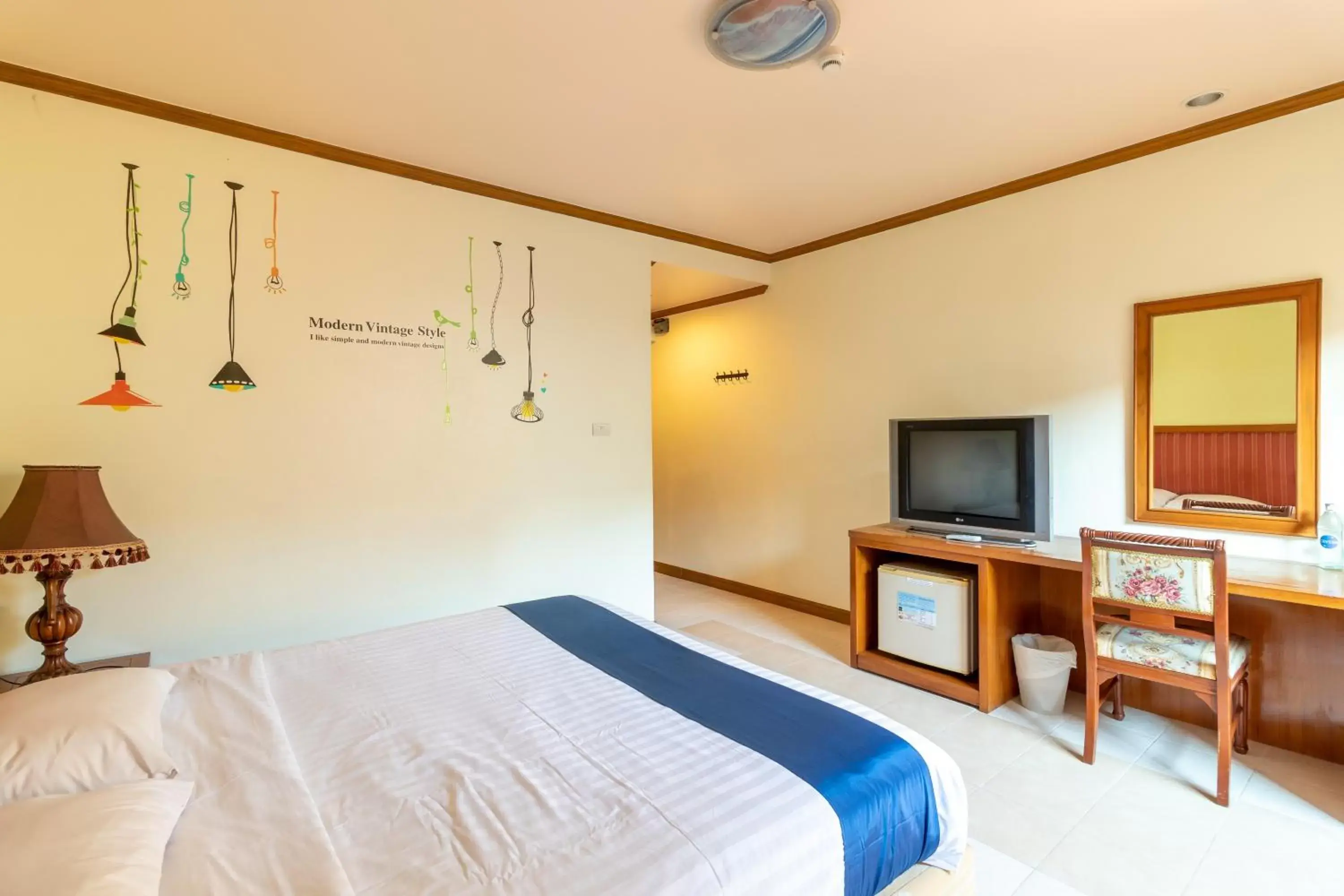 Bedroom, Bed in Thipurai Beach Hotel