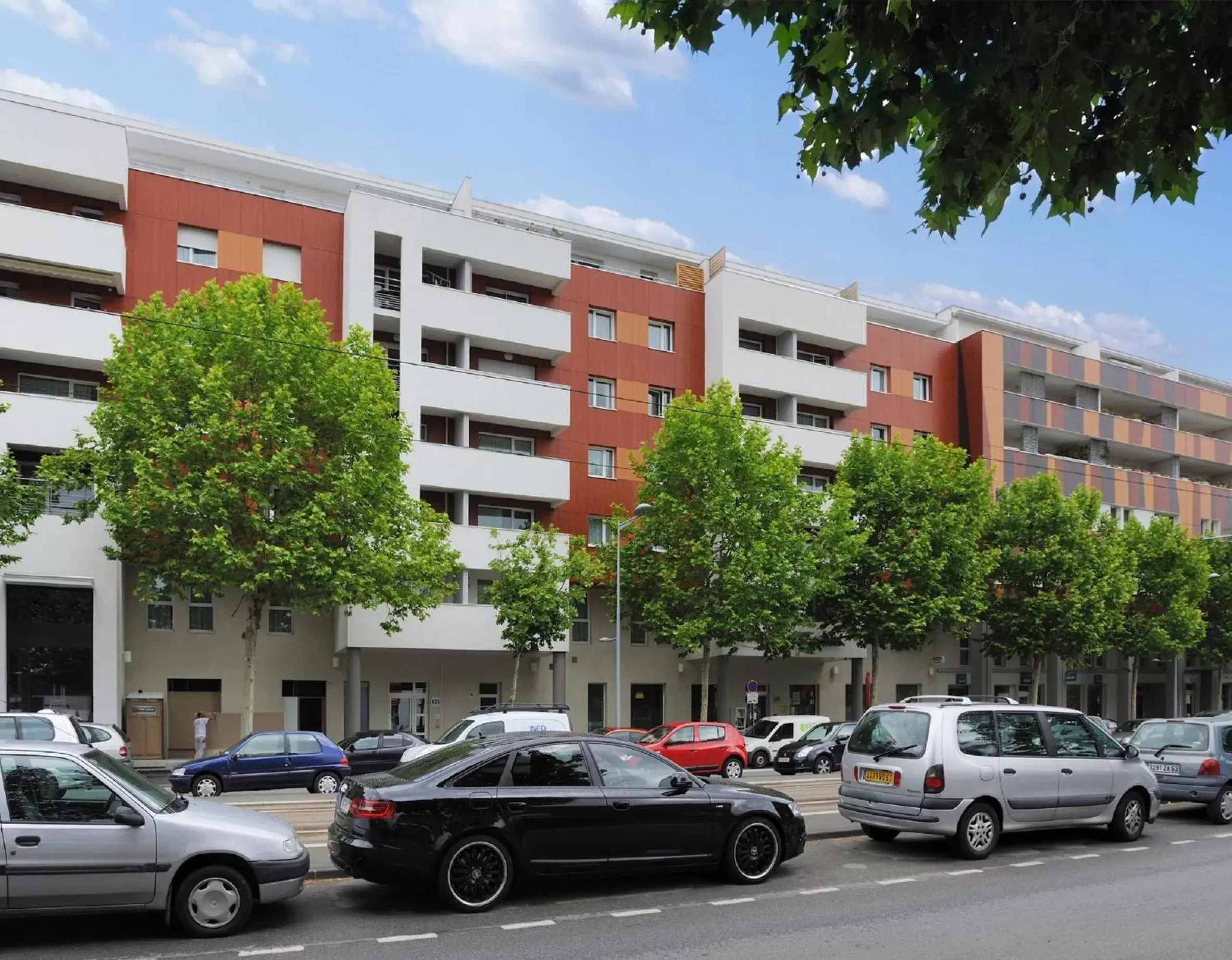 Facade/entrance, Property Building in Residhome Clermont Ferrand Gergovia