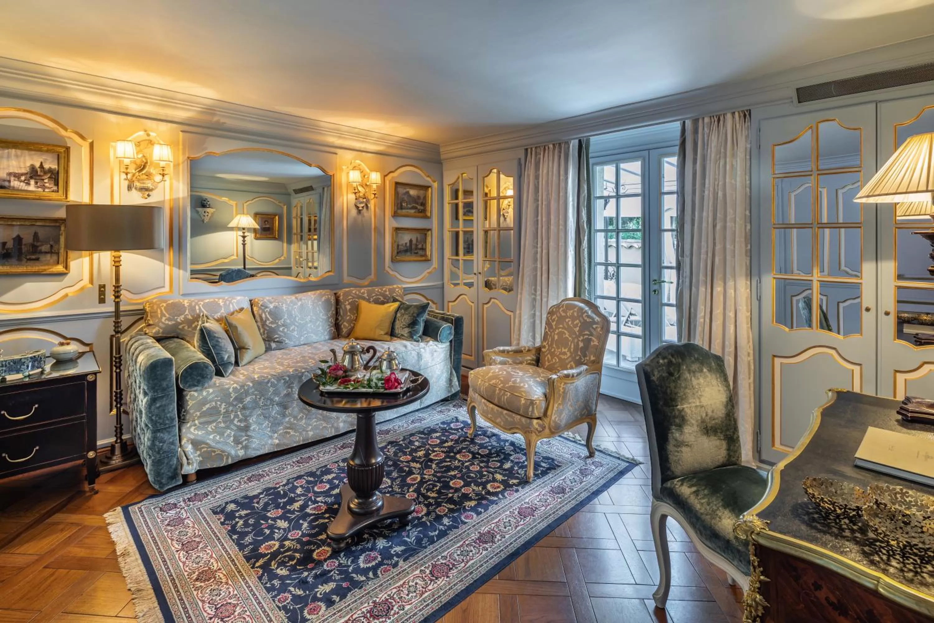 Seating area in Villa Gallici Hôtel & Spa