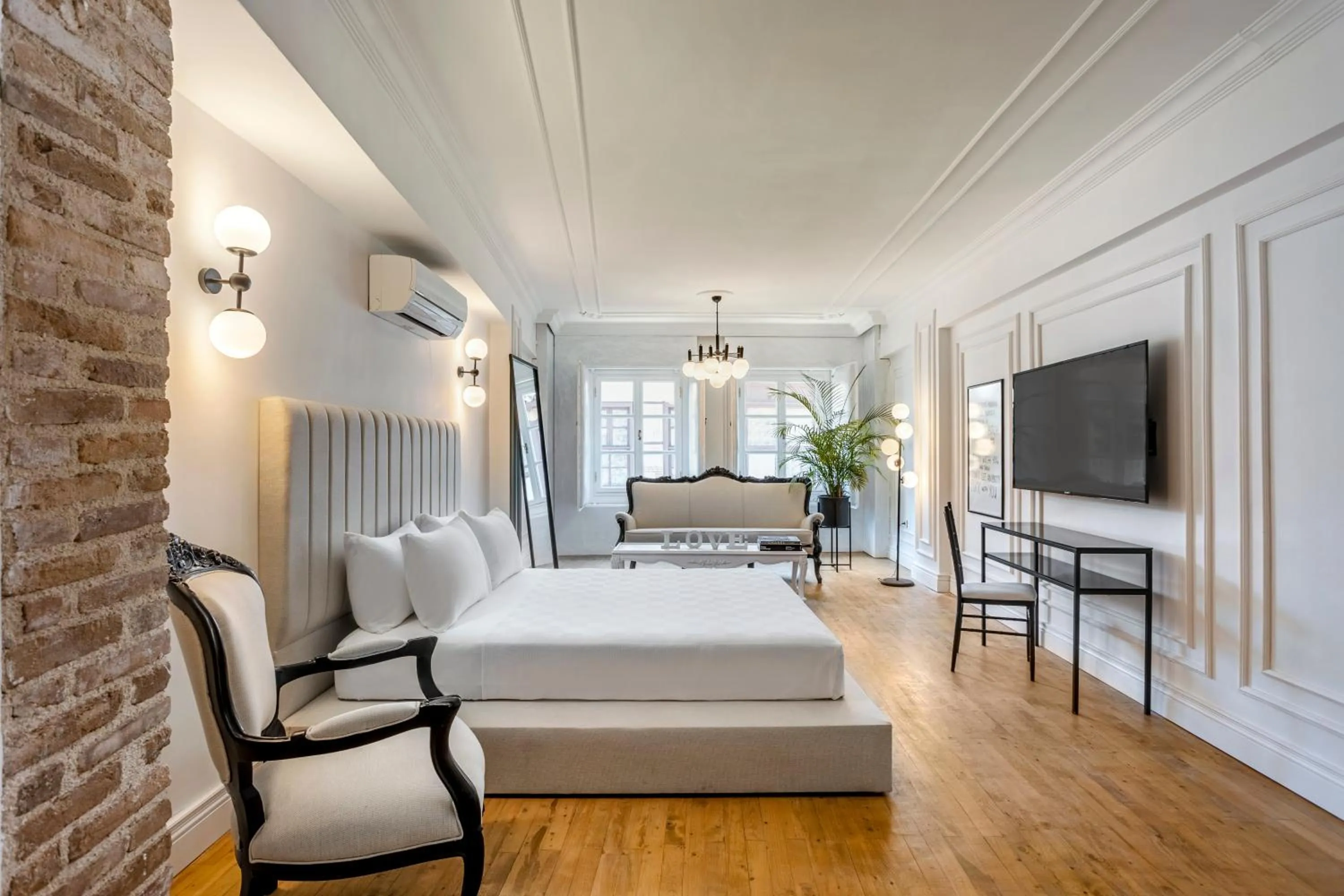 Photo of the whole room in Palmenhaus Antalya