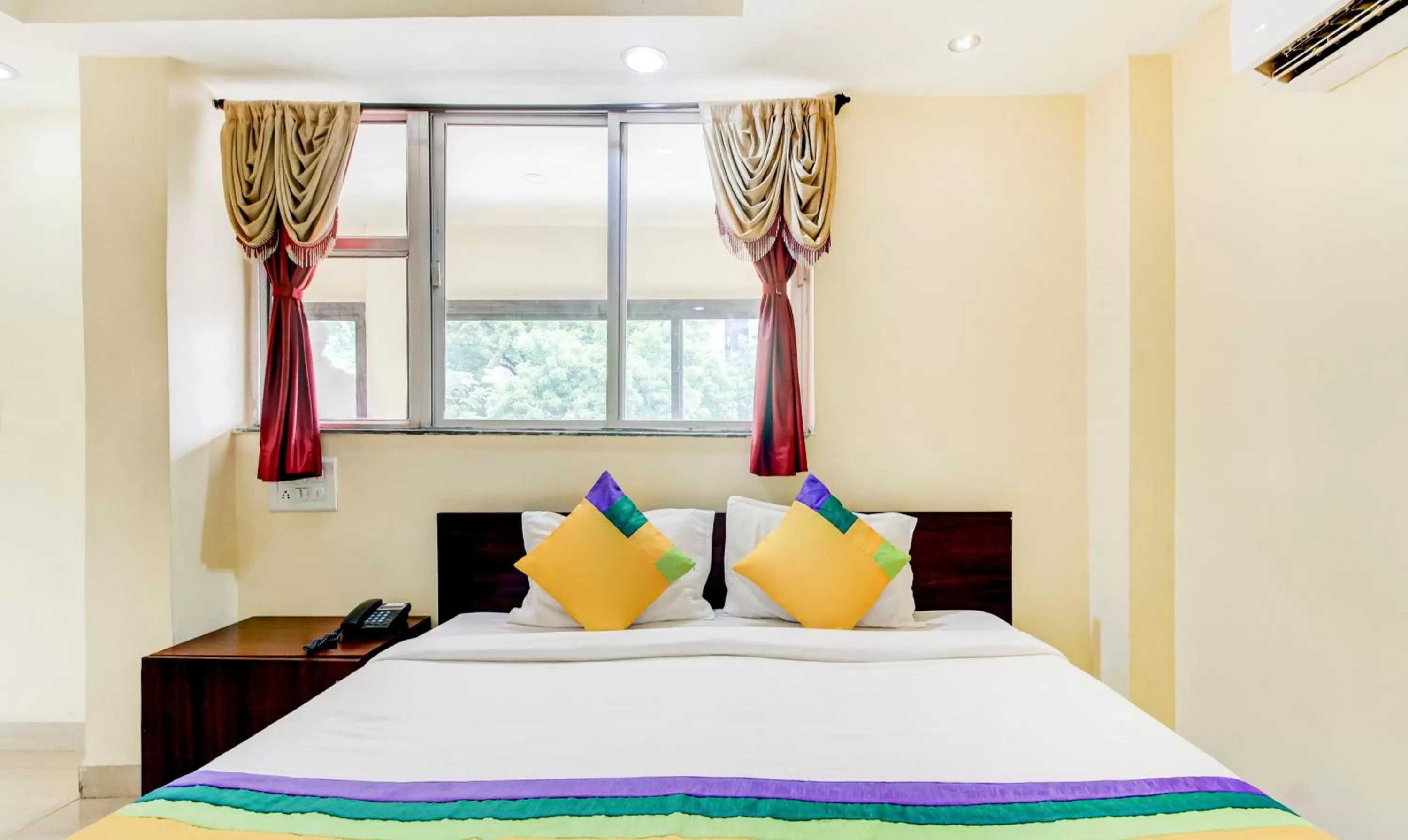 Bedroom, Bed in Itsy Hotels Aditya