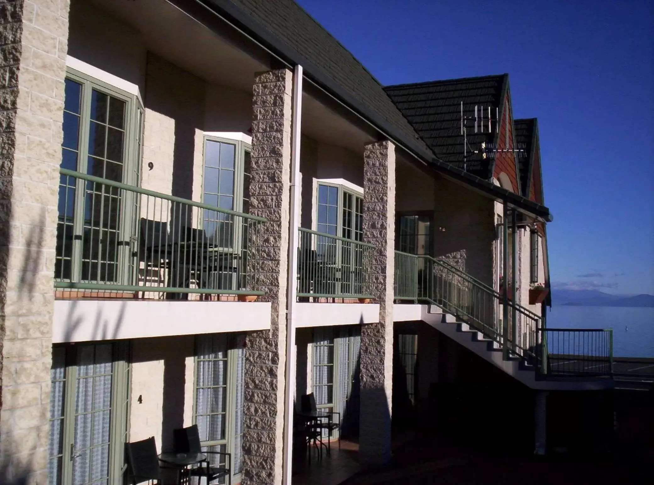 Facade/entrance, Property Building in Colonial Lodge Motel