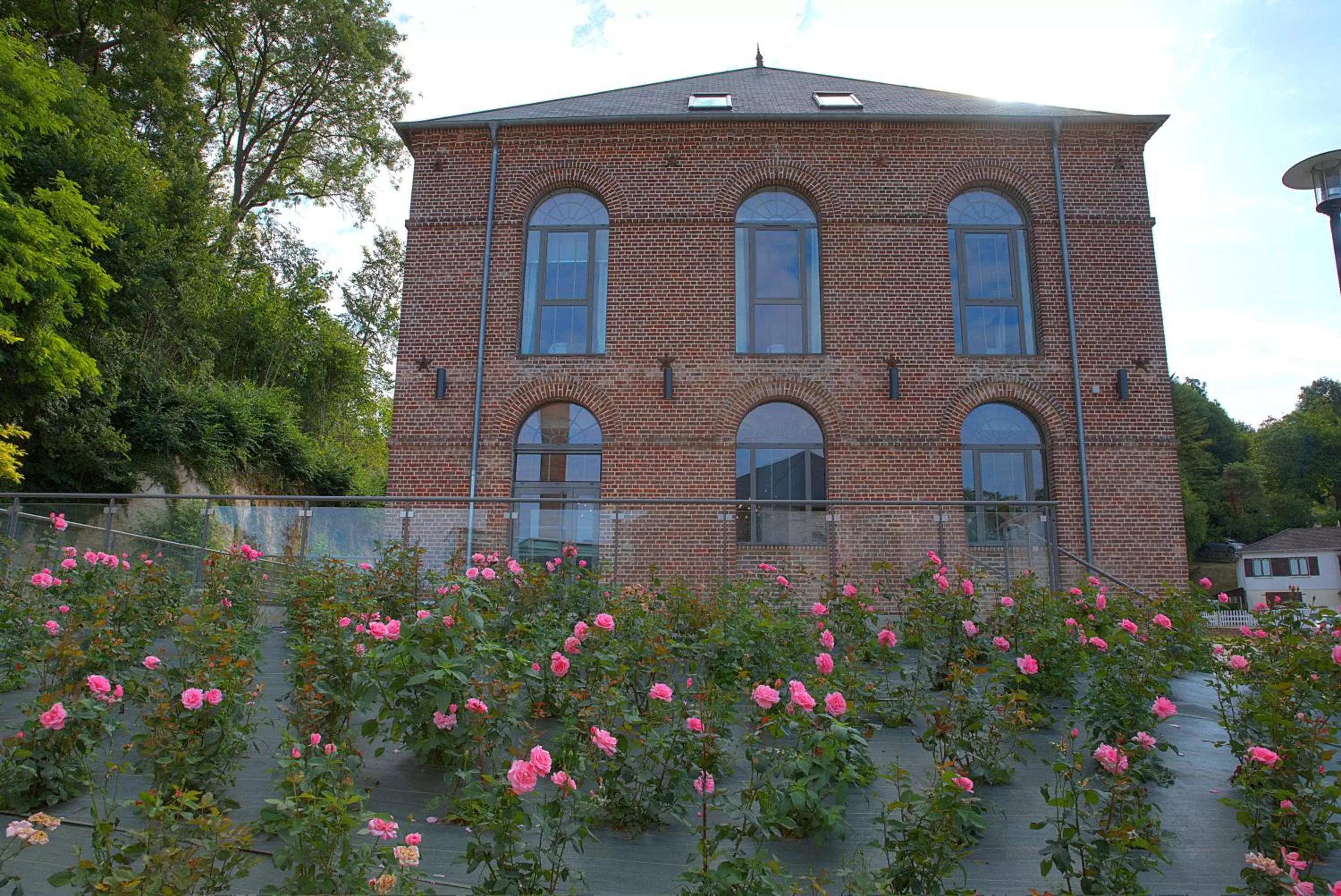 Property building in Hôtel de la Tabletterie