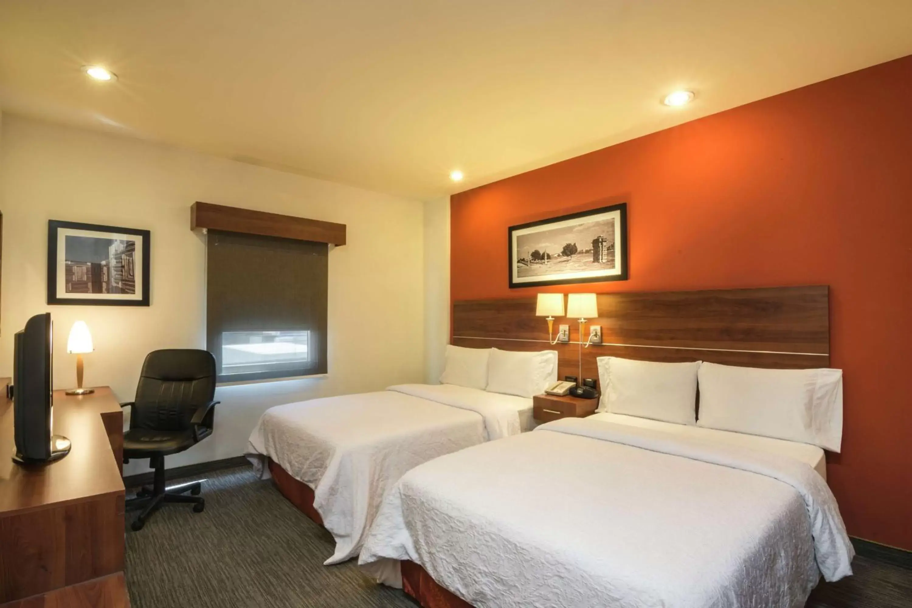 Bedroom, Bed in Hampton by Hilton San Juan del Rio