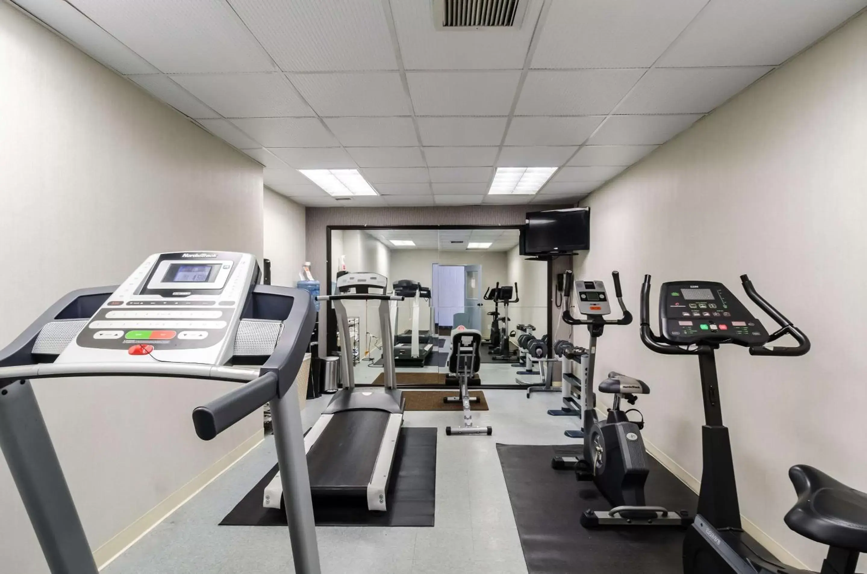 Fitness centre/facilities, Fitness Center/Facilities in Quality Inn West Springfield