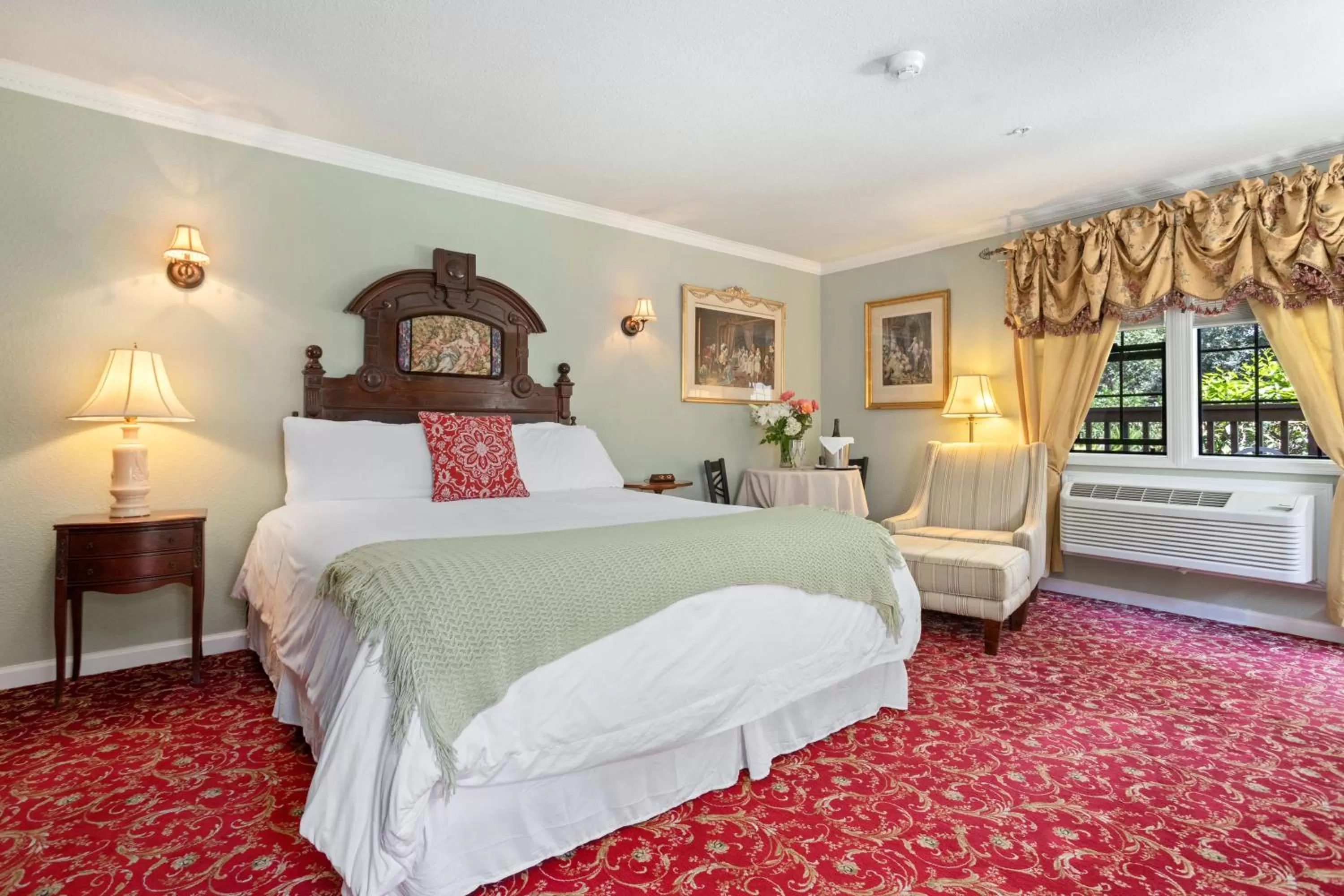 Bedroom, Bed in Candlelight Inn Napa Valley