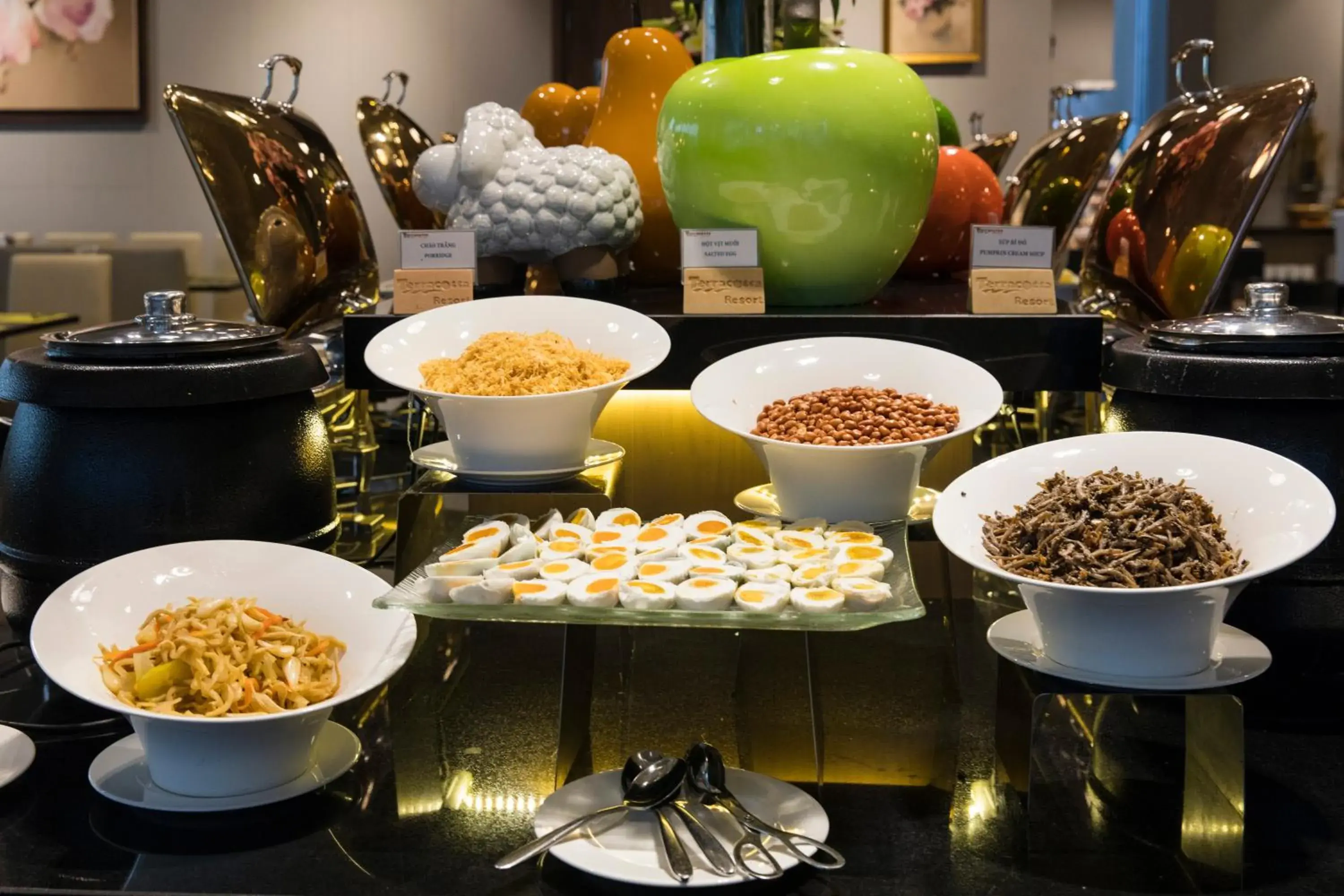 Food and drinks in Terracotta Hotel & Resort Dalat Food and drinks in Terracotta Hotel & Resort Dalat