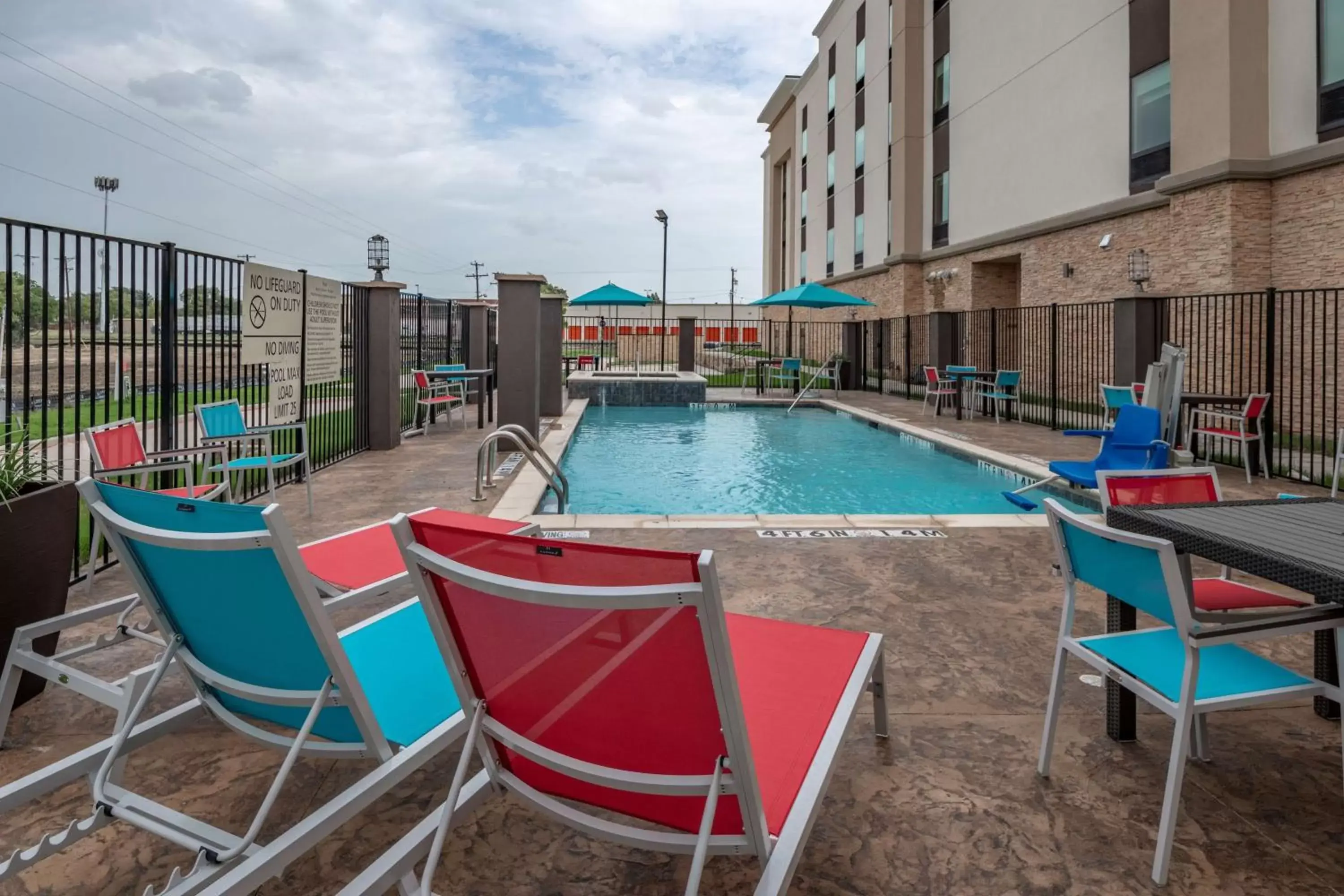 Pool view, Swimming Pool in Hampton Inn & Suites Dallas/Plano Central