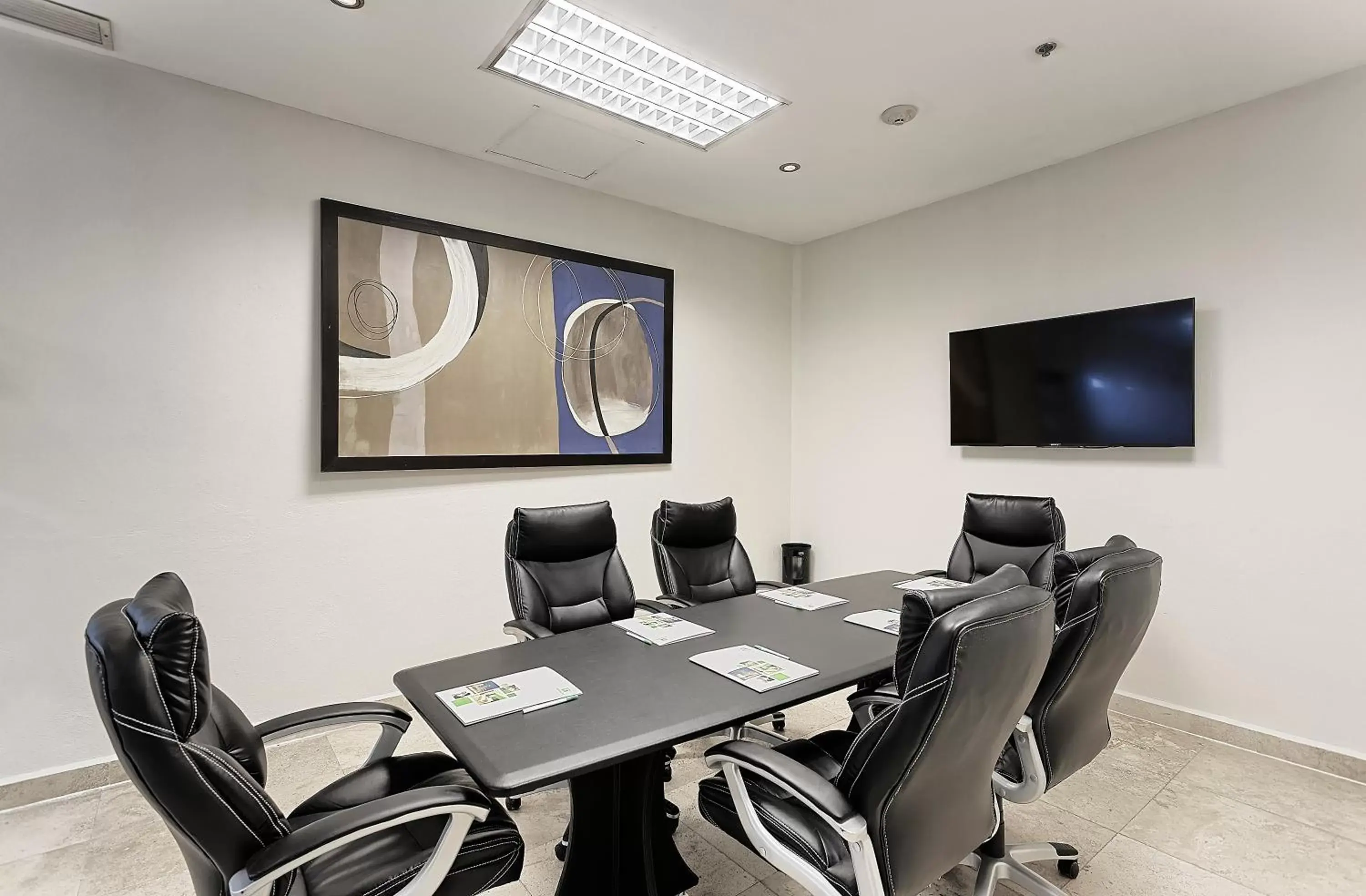 Meeting/conference room in Holiday Inn Campeche, an IHG Hotel