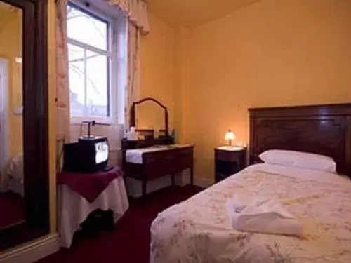 Single Room - single occupancy in Station Hotel