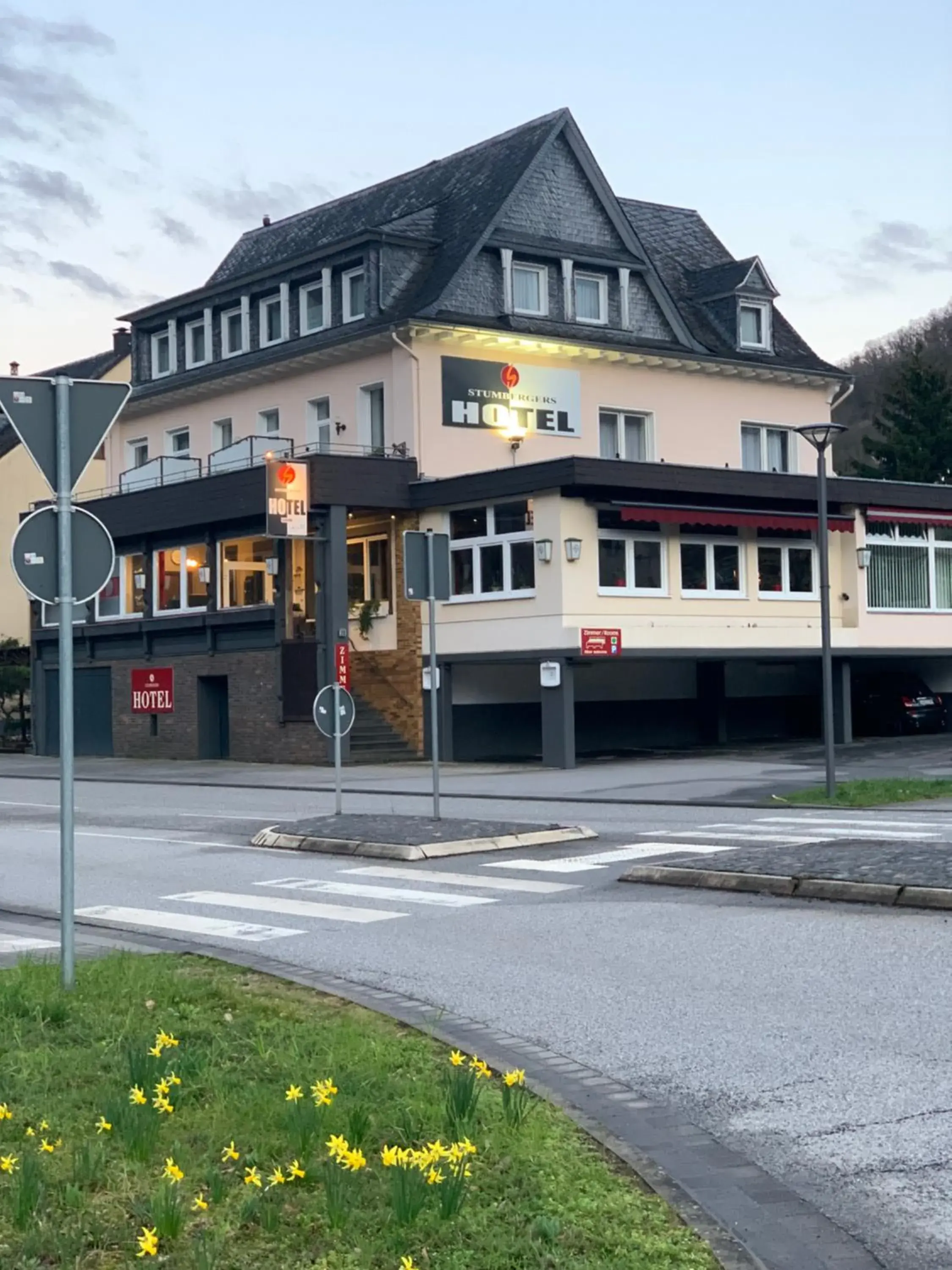 Property Building in Stumbergers Hotel