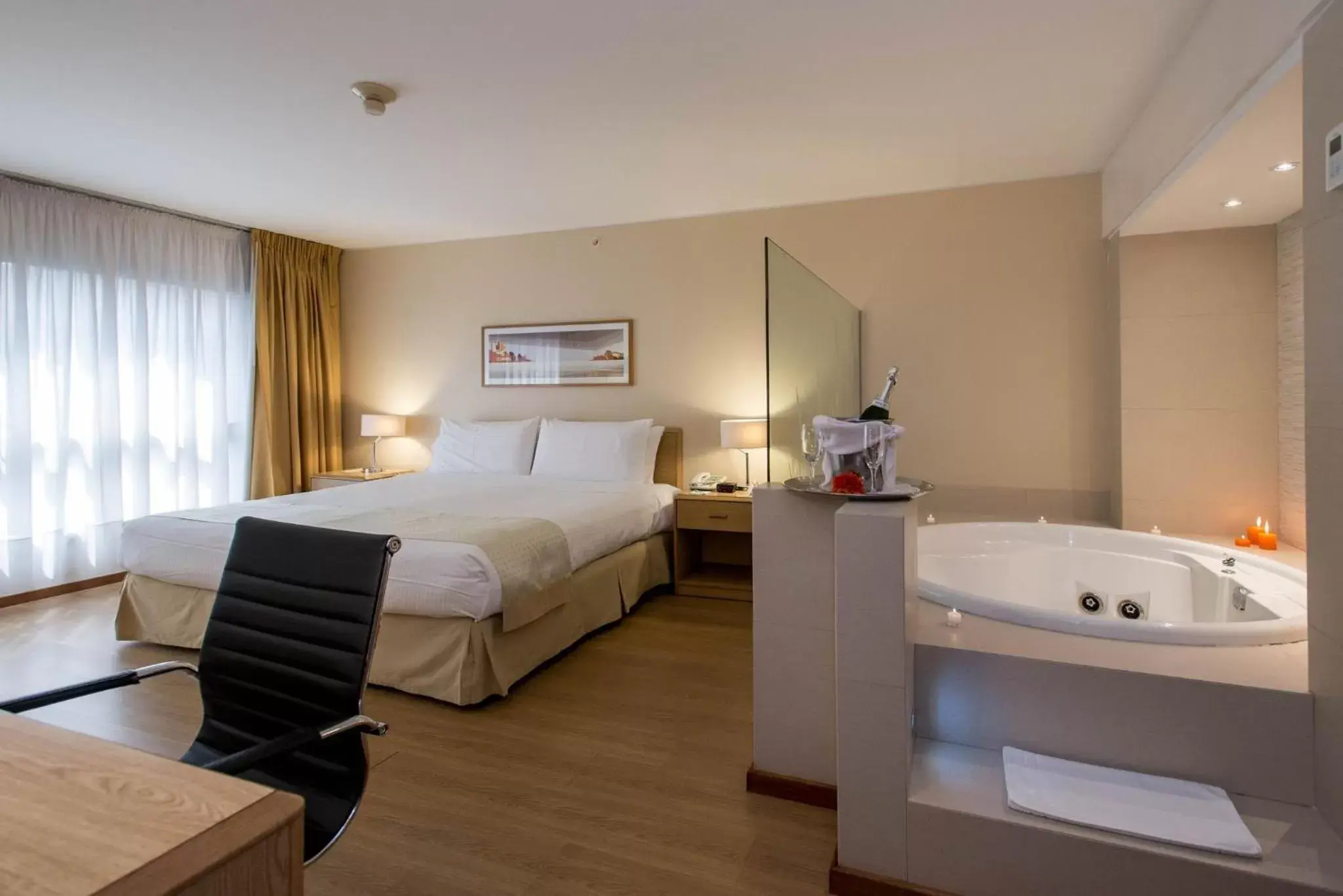 Bedroom in Holiday Inn Montevideo, an IHG Hotel