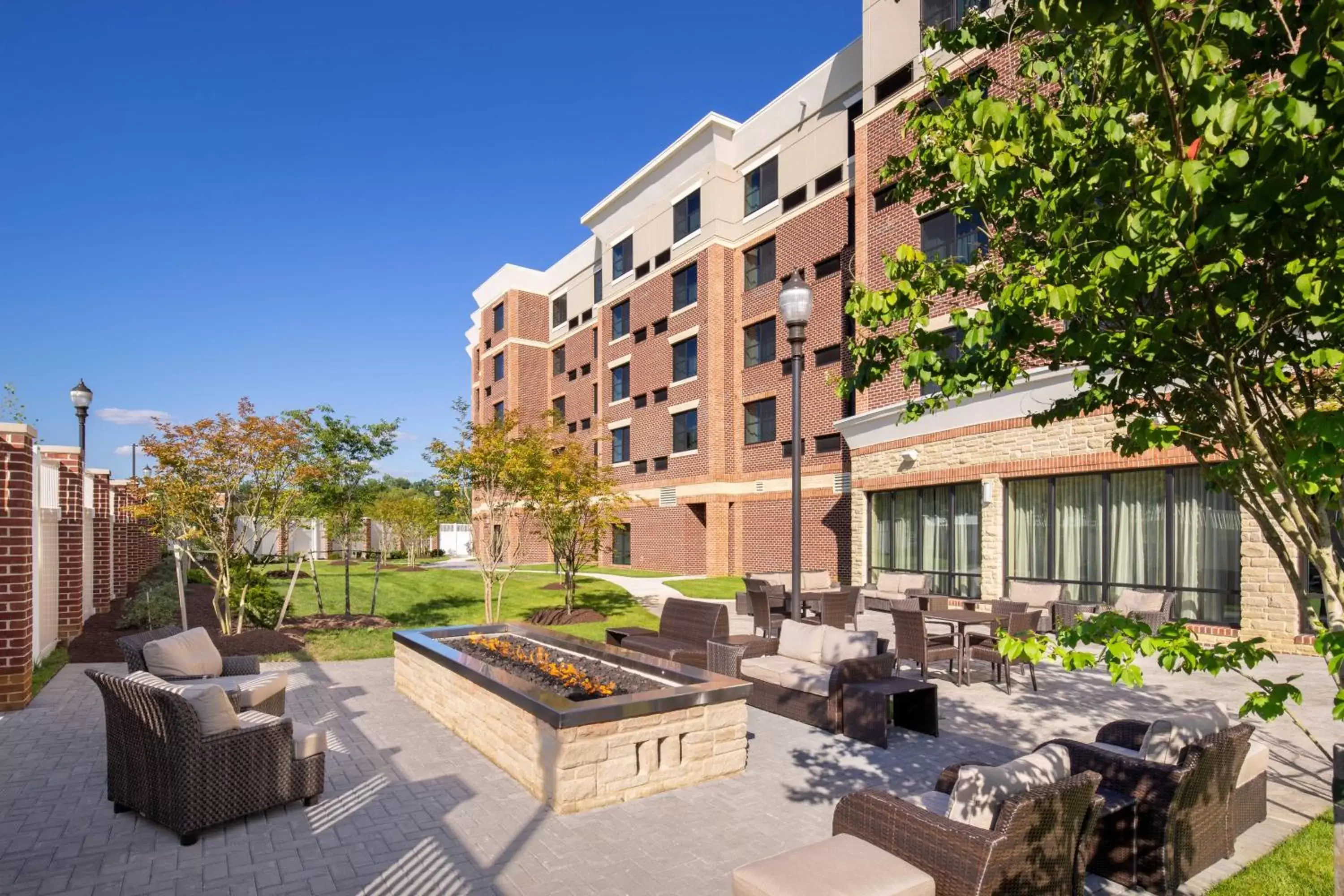 Property Building in Courtyard by Marriott Bowie