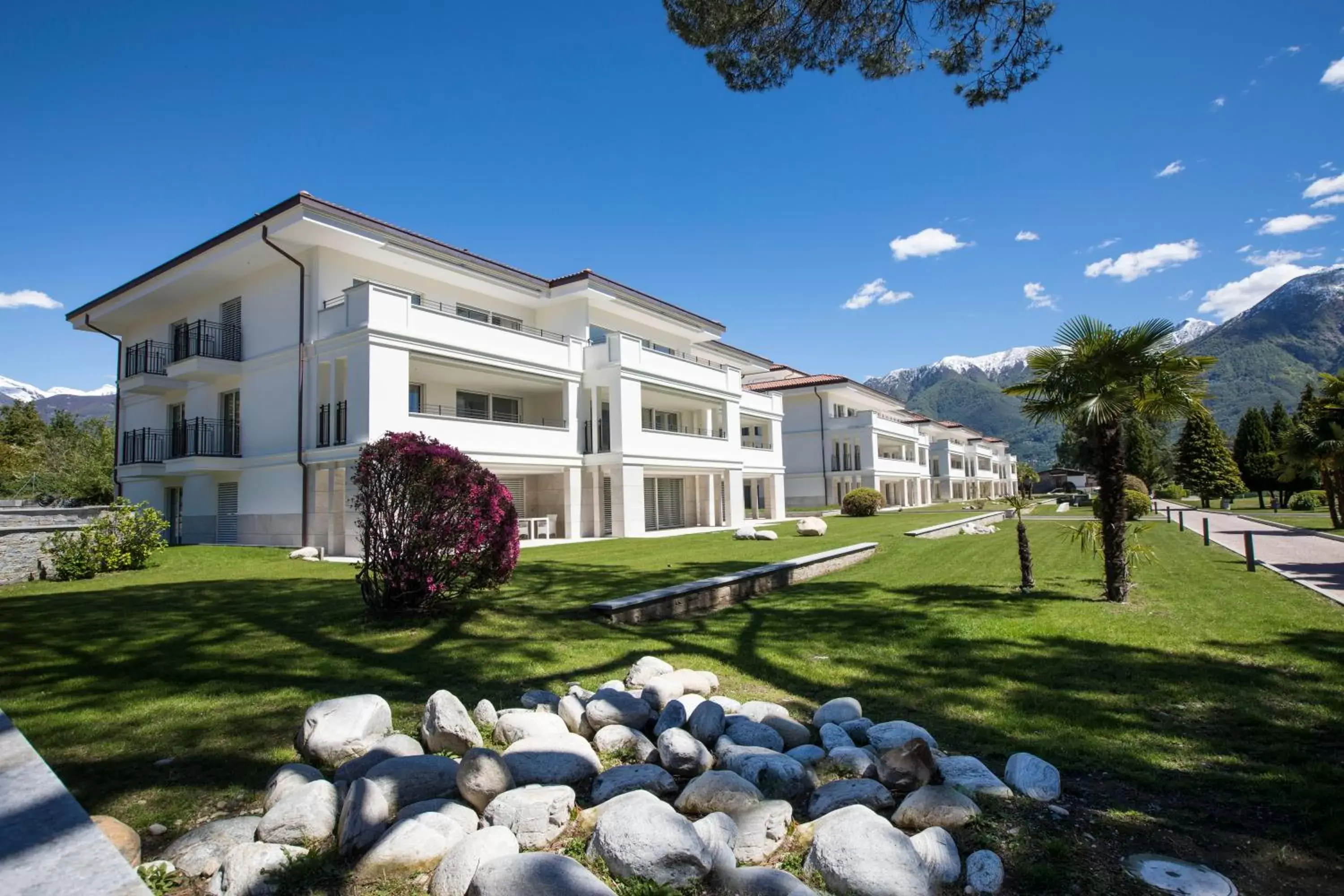 Facade/entrance, Property Building in Delta Resort Apartments