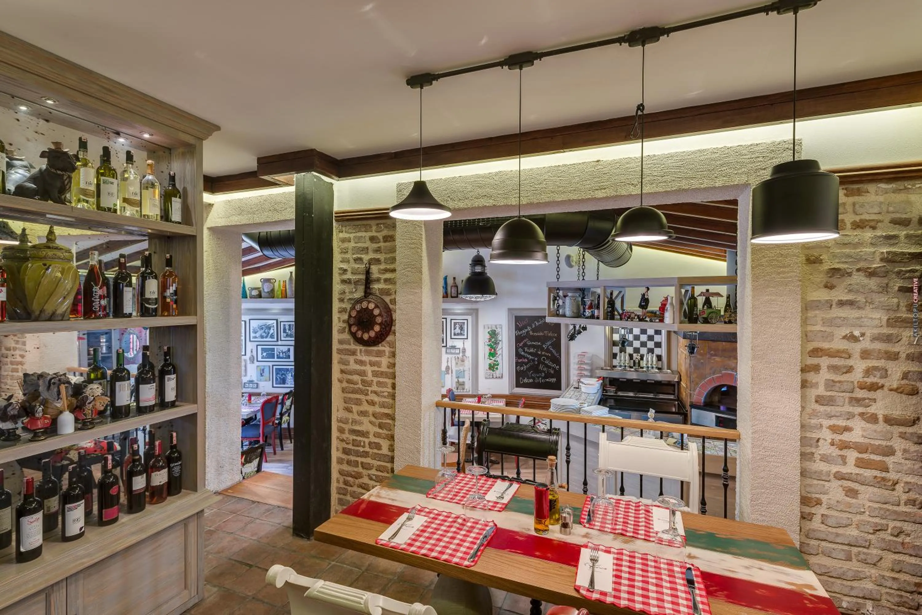 Restaurant/places to eat in Tuvana Hotel