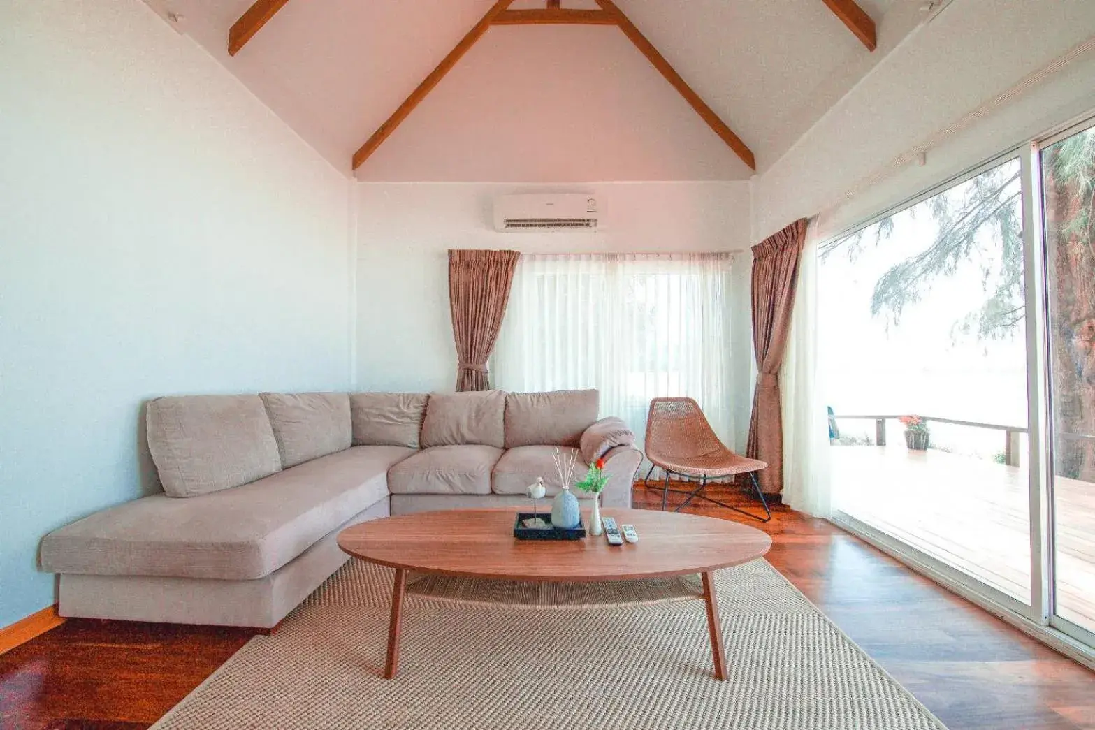 Living room in Twin Bay Resort - SHA Extra Plus