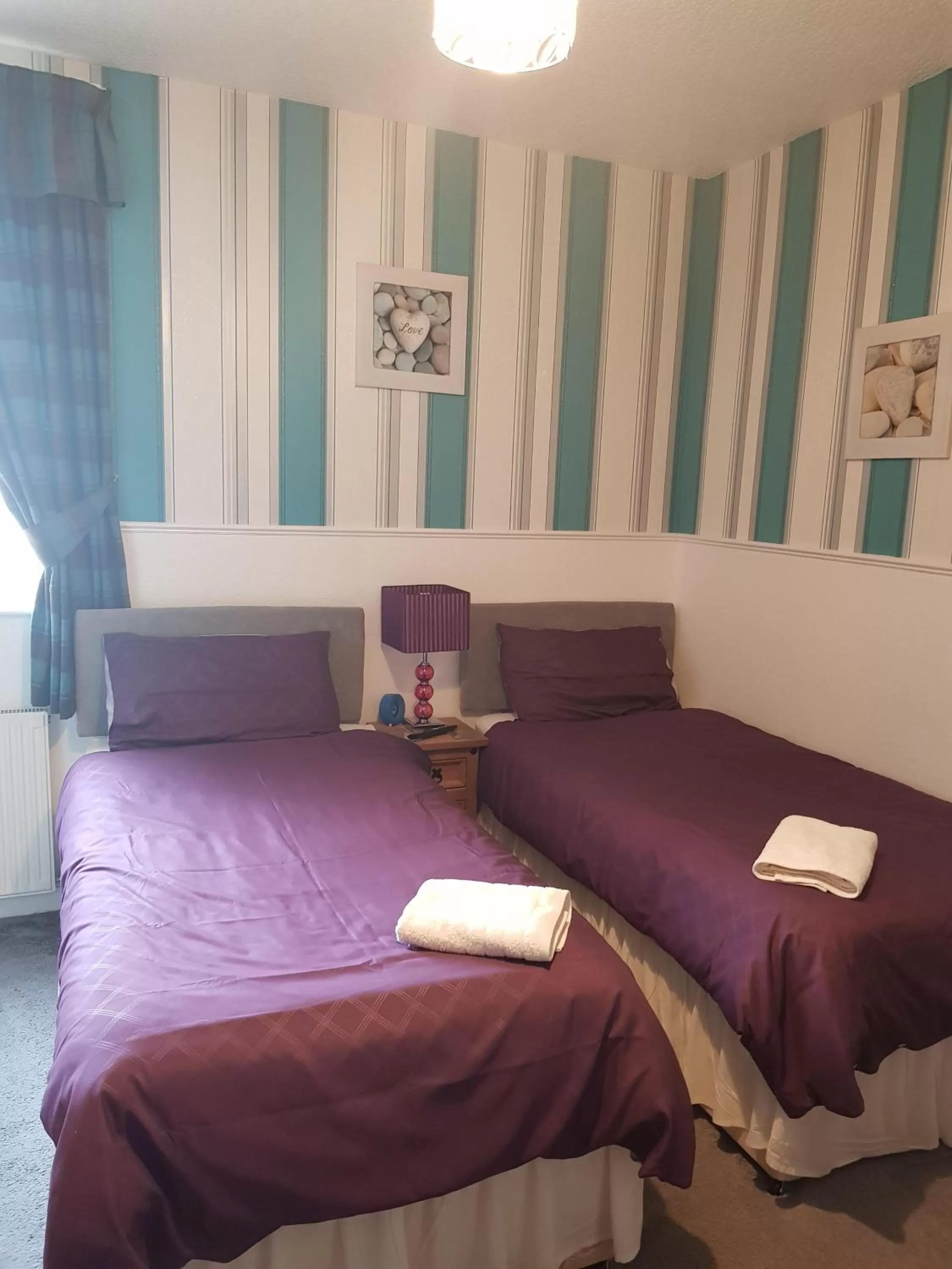 Standard Twin Room in Thornhill Blackpool