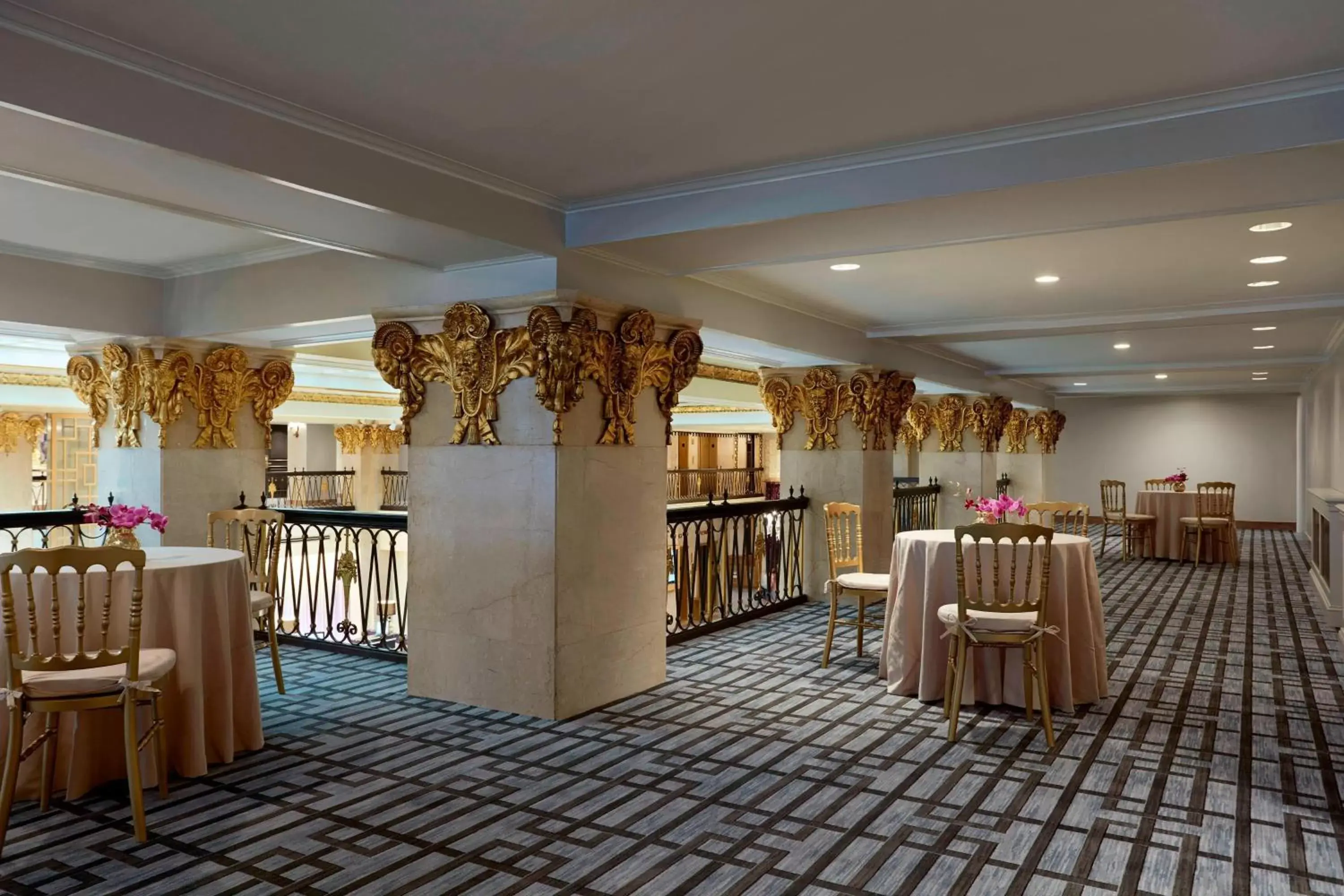 Meeting/conference room, Restaurant/Places to Eat in The Mayflower Hotel, Autograph Collection