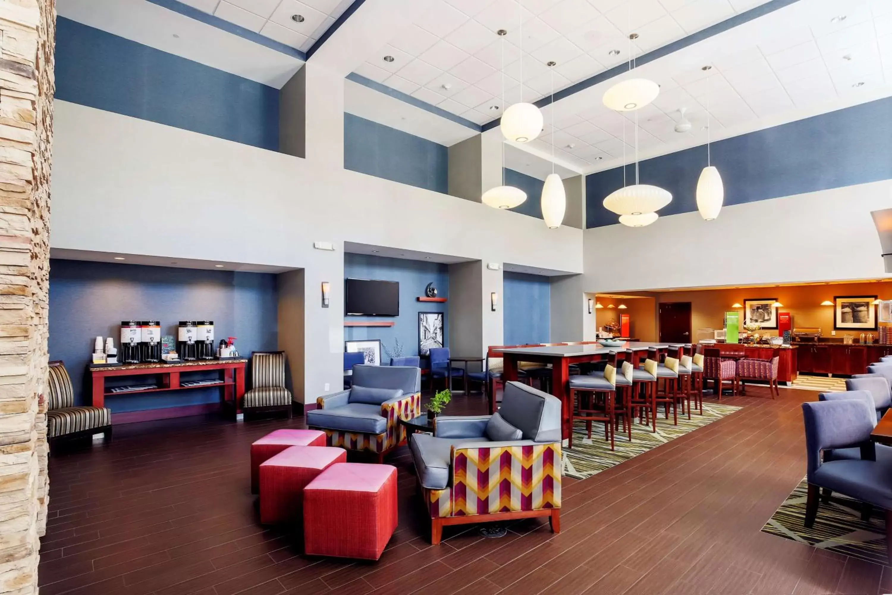 Lobby or reception, Restaurant/Places to Eat in Hampton Inn & Suites Poughkeepsie