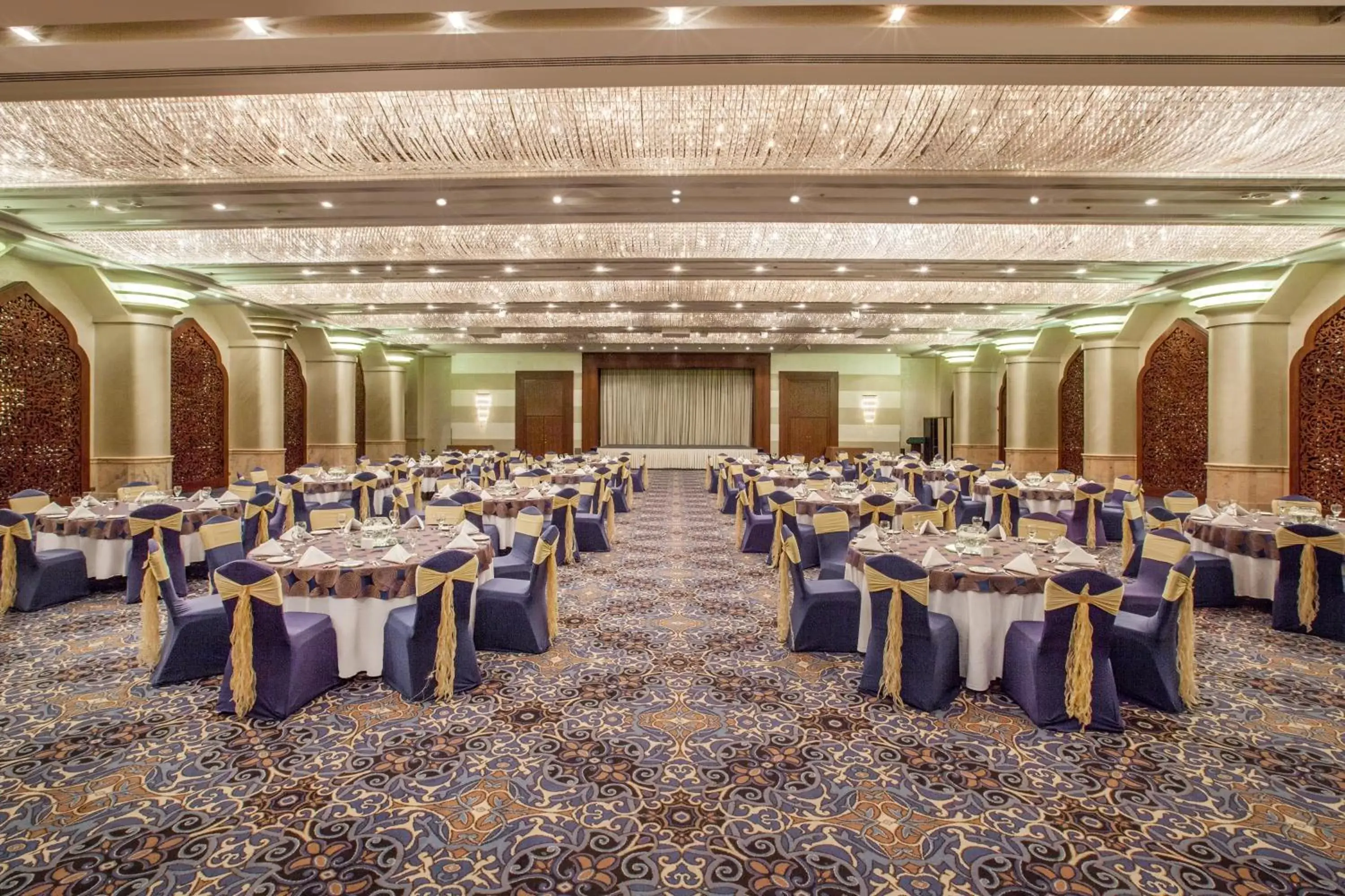 Banquet/Function facilities, Restaurant/Places to Eat in Crowne Plaza Dubai Deira, an IHG Hotel