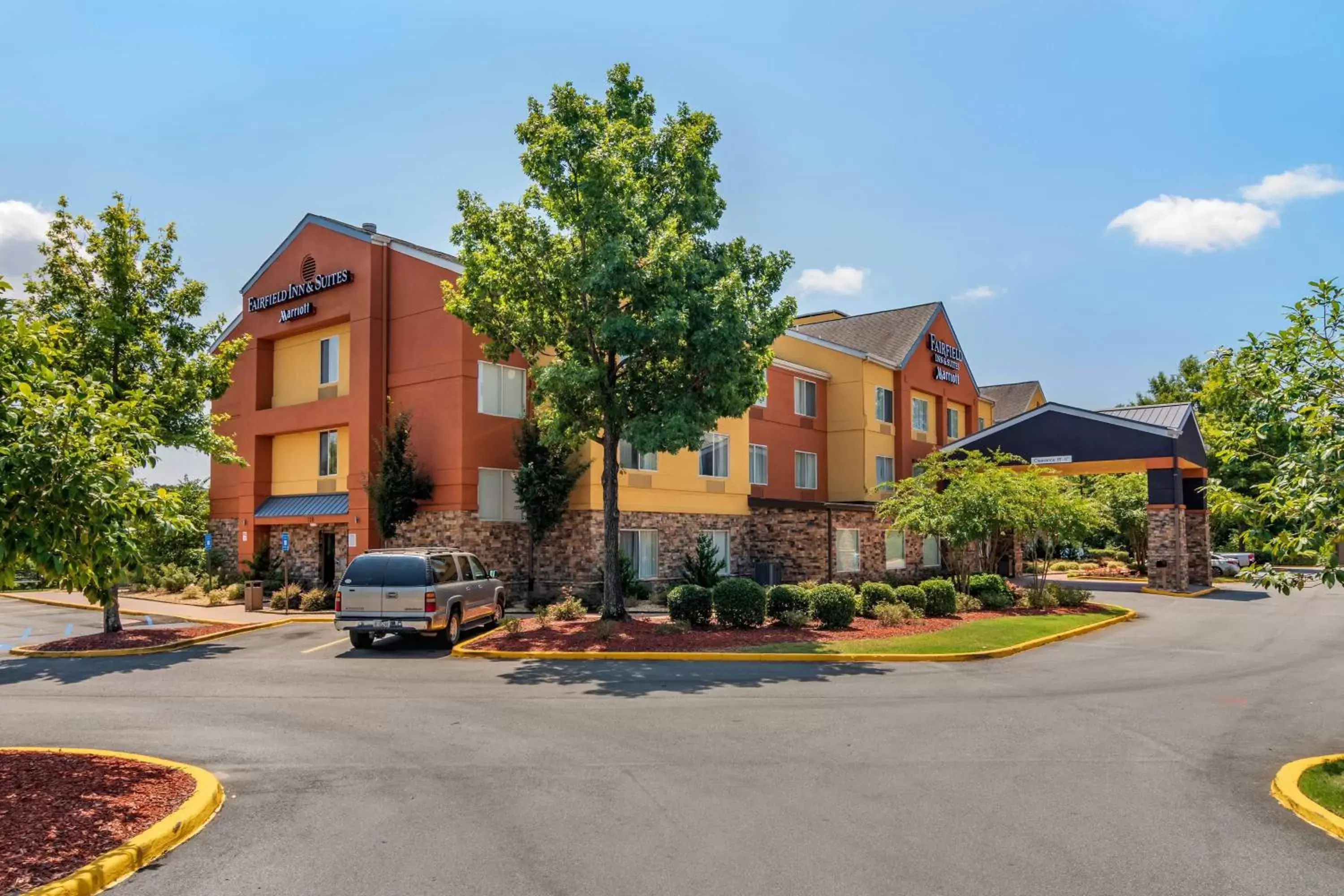 Property Building in Fairfield Inn Macon West