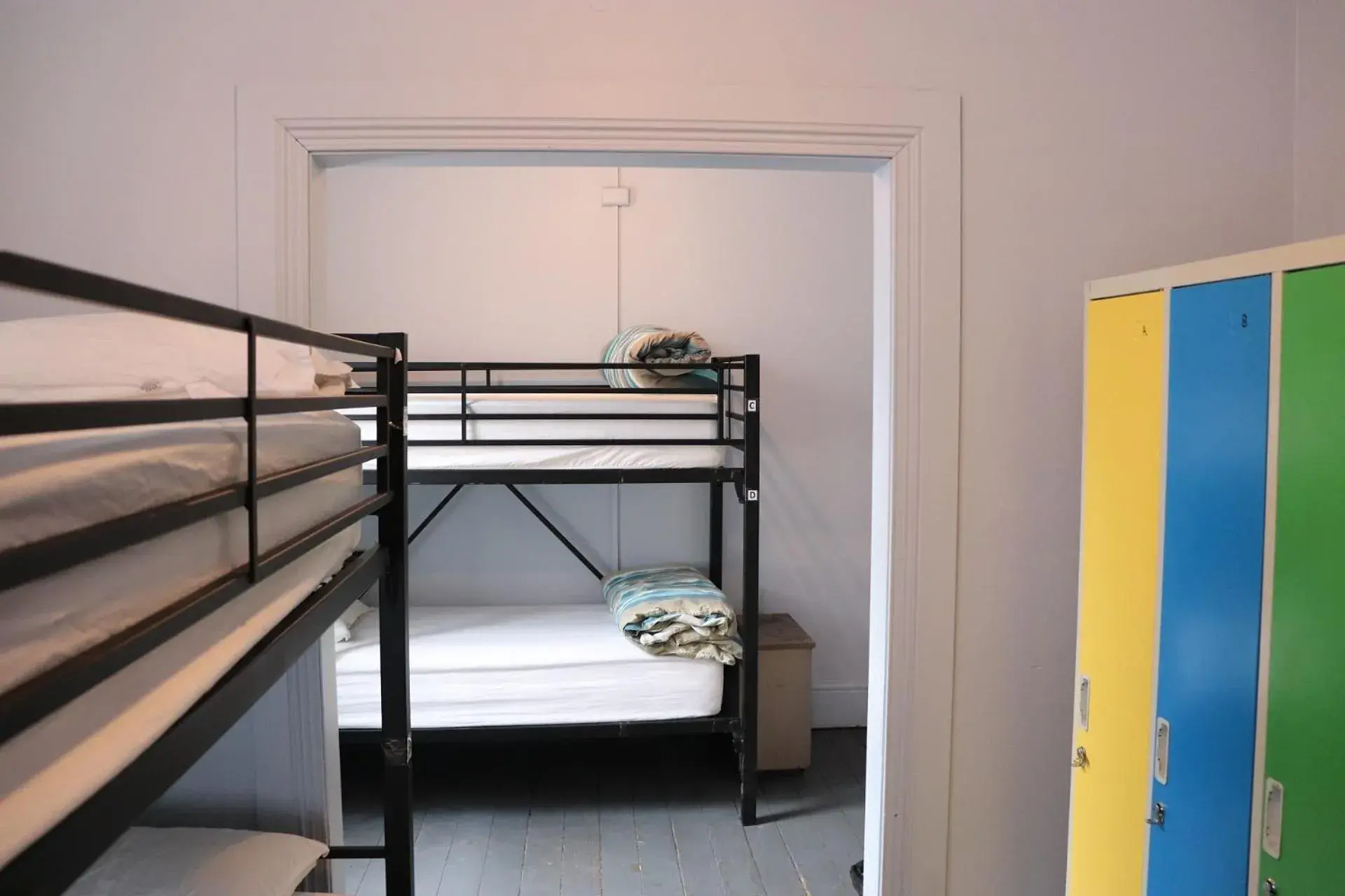 Bunk Bed in Backpackers Imperial Hotel