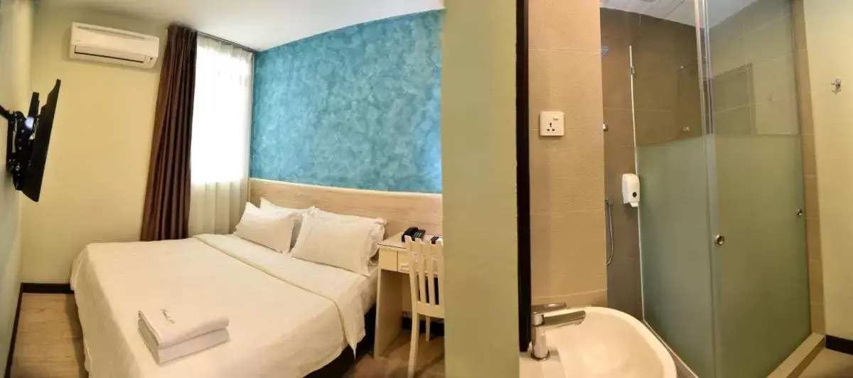 Bed in Pantai Inn Kota Kinabalu Bed in Pantai Inn Kota Kinabalu