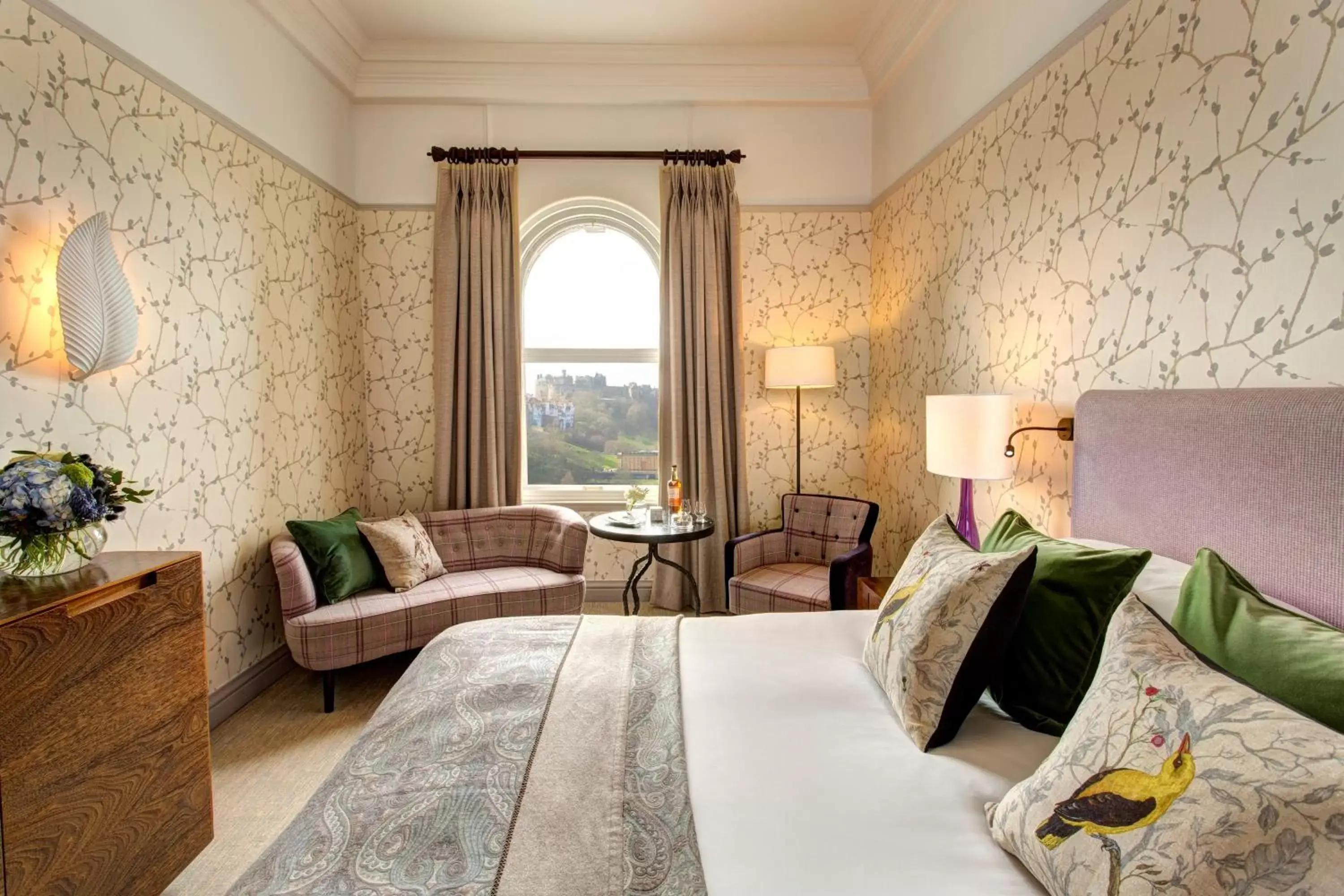 Photo of the whole room, Bed in The Balmoral Hotel