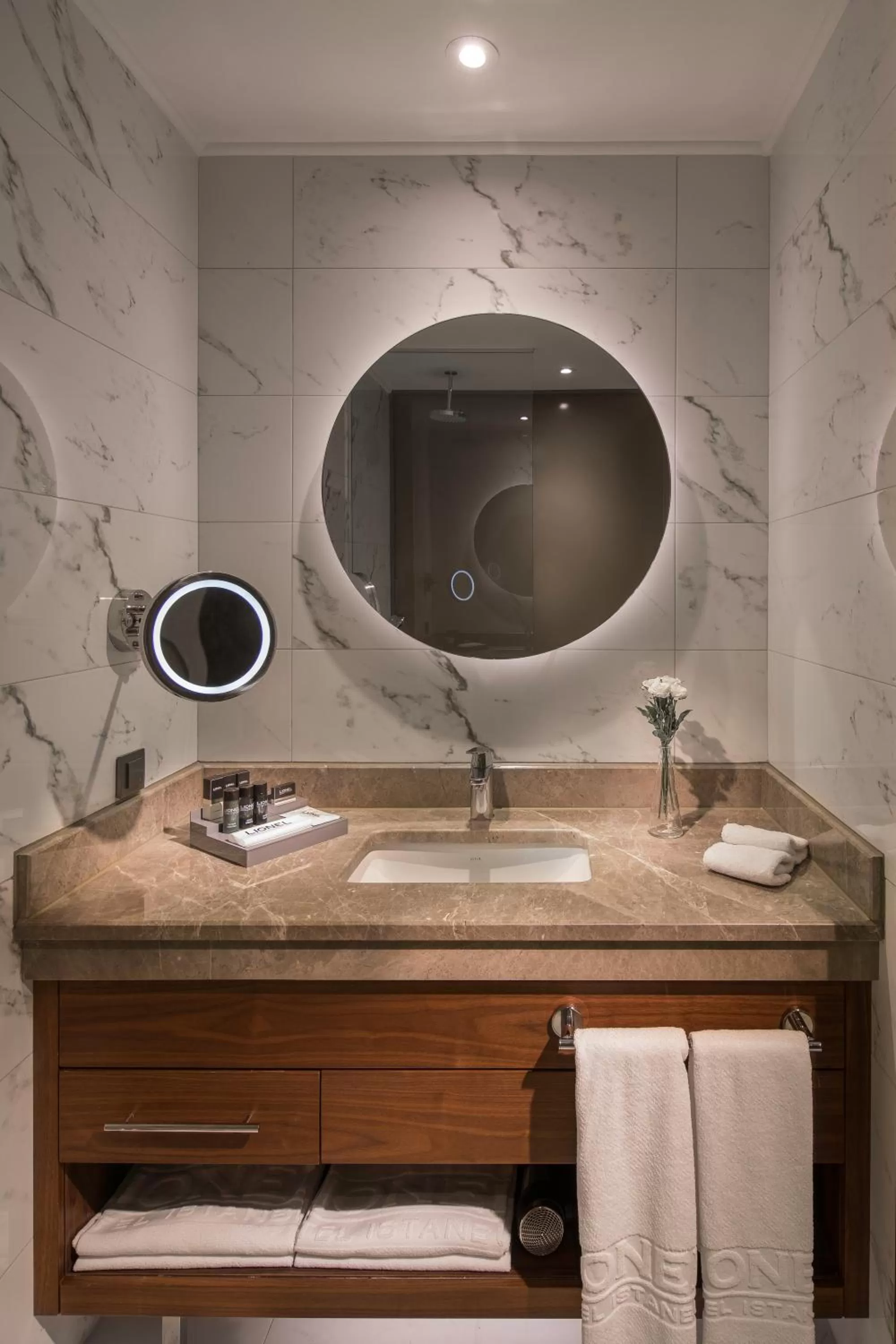 Shower in Lionel Hotel Istanbul