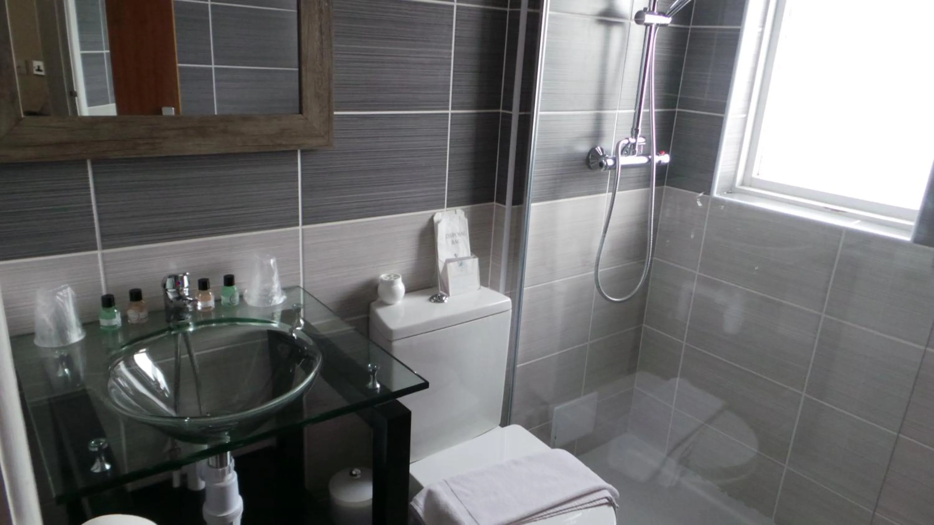 Bathroom in Torbay Court Hotel