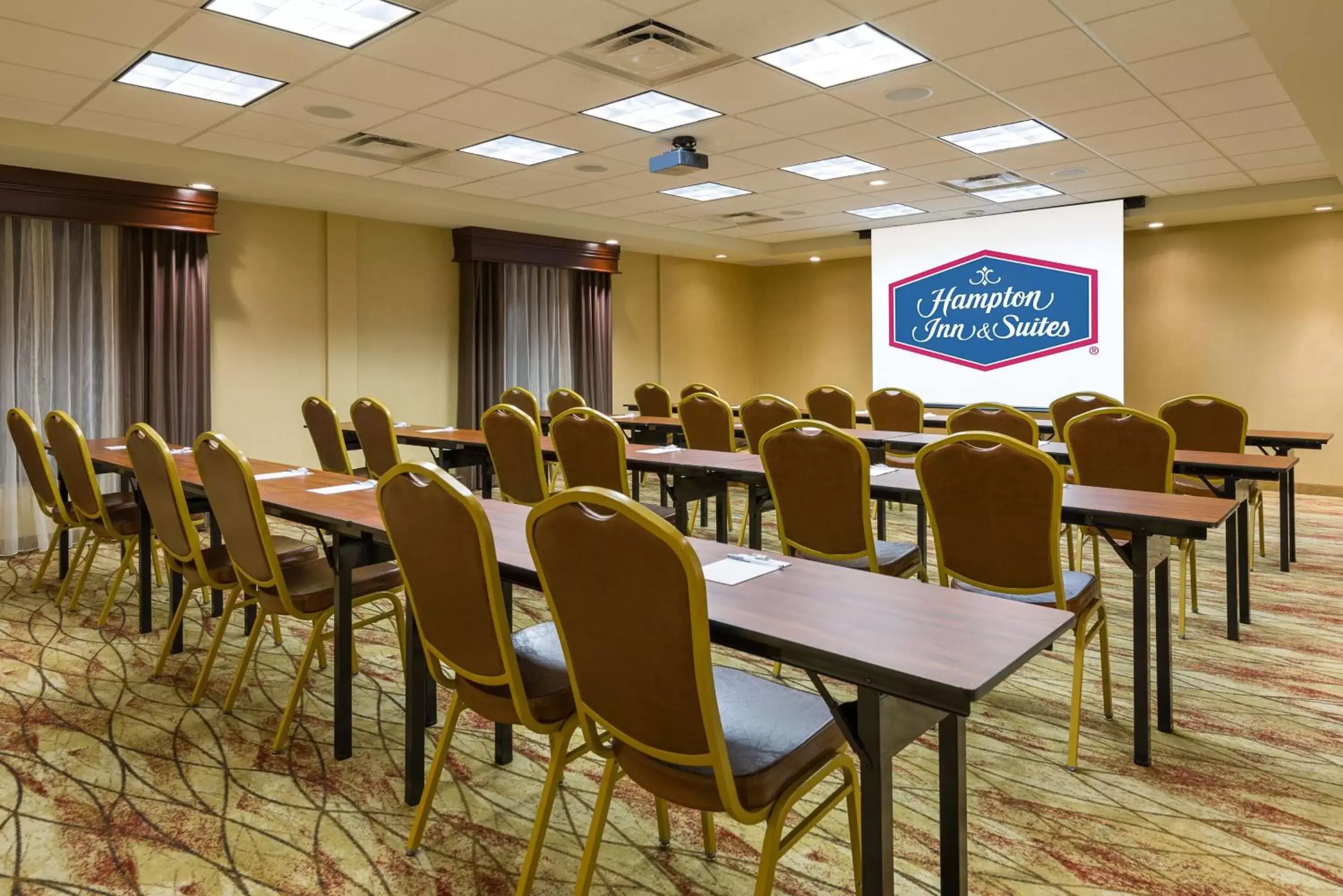 Meeting/conference room in Hampton Inn and Suites Peoria at Grand Prairie