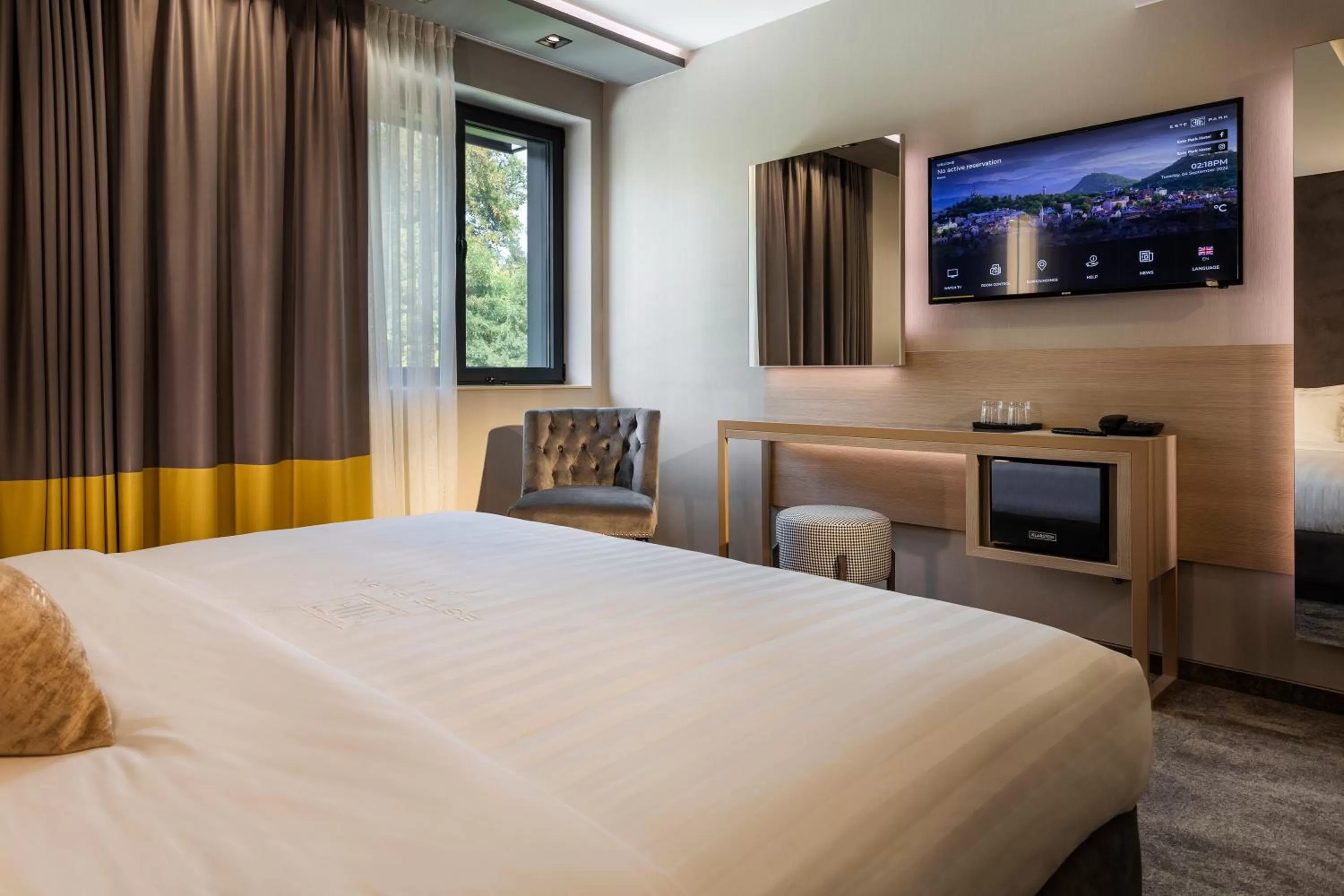 TV and multimedia, Bed in -- ESTE PARK HOTEL -- part of Urban Chic Luxury Design Hotels - Parking & Compliments - next to Shopping & Dining Mall Plovdiv