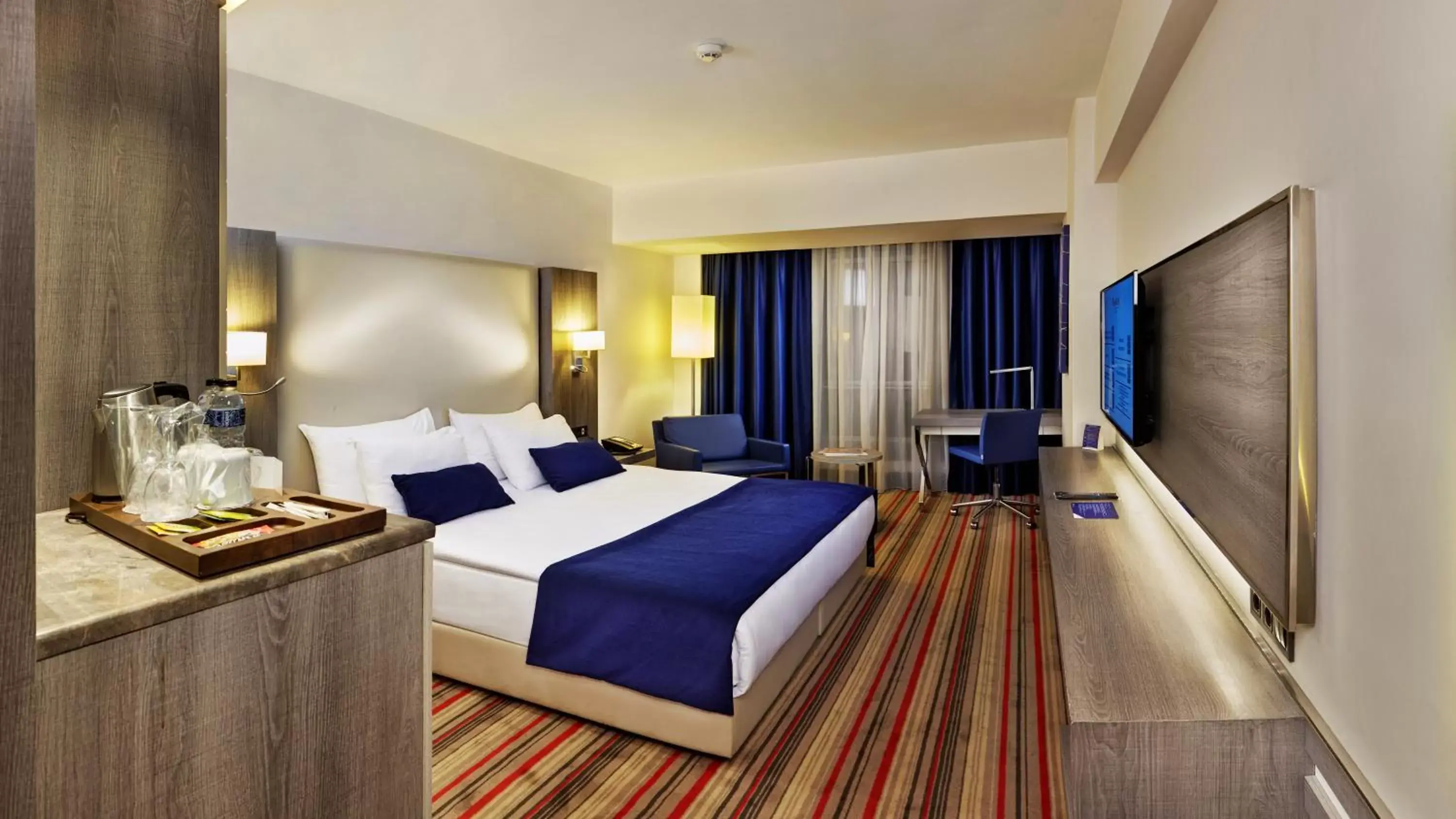 Bed in Ramada Plaza By Wyndham Izmir