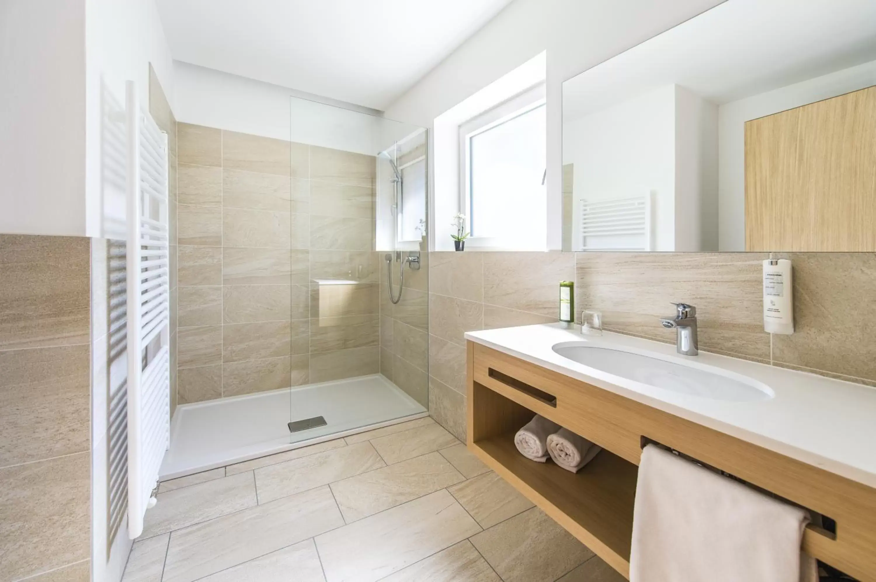 Double Room with Street View in Hotel CampingPark Steiner Double Room with Street View in Hotel CampingPark Steiner