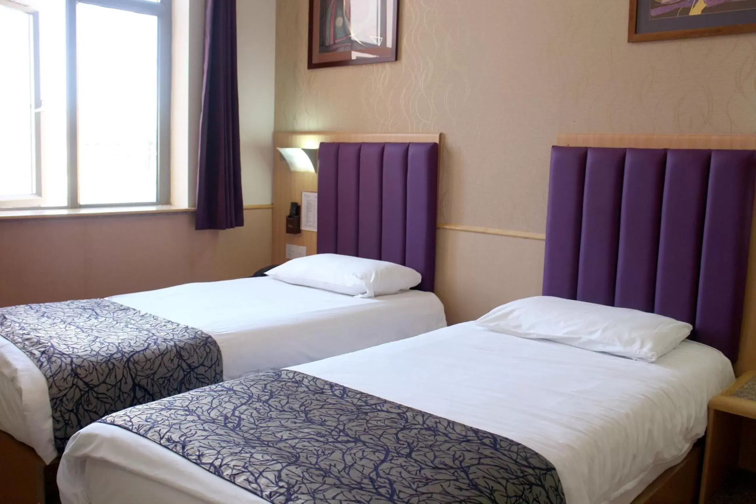 Bedroom, Bed in Eurotraveller Hotel - Premier - Tower Bridge
