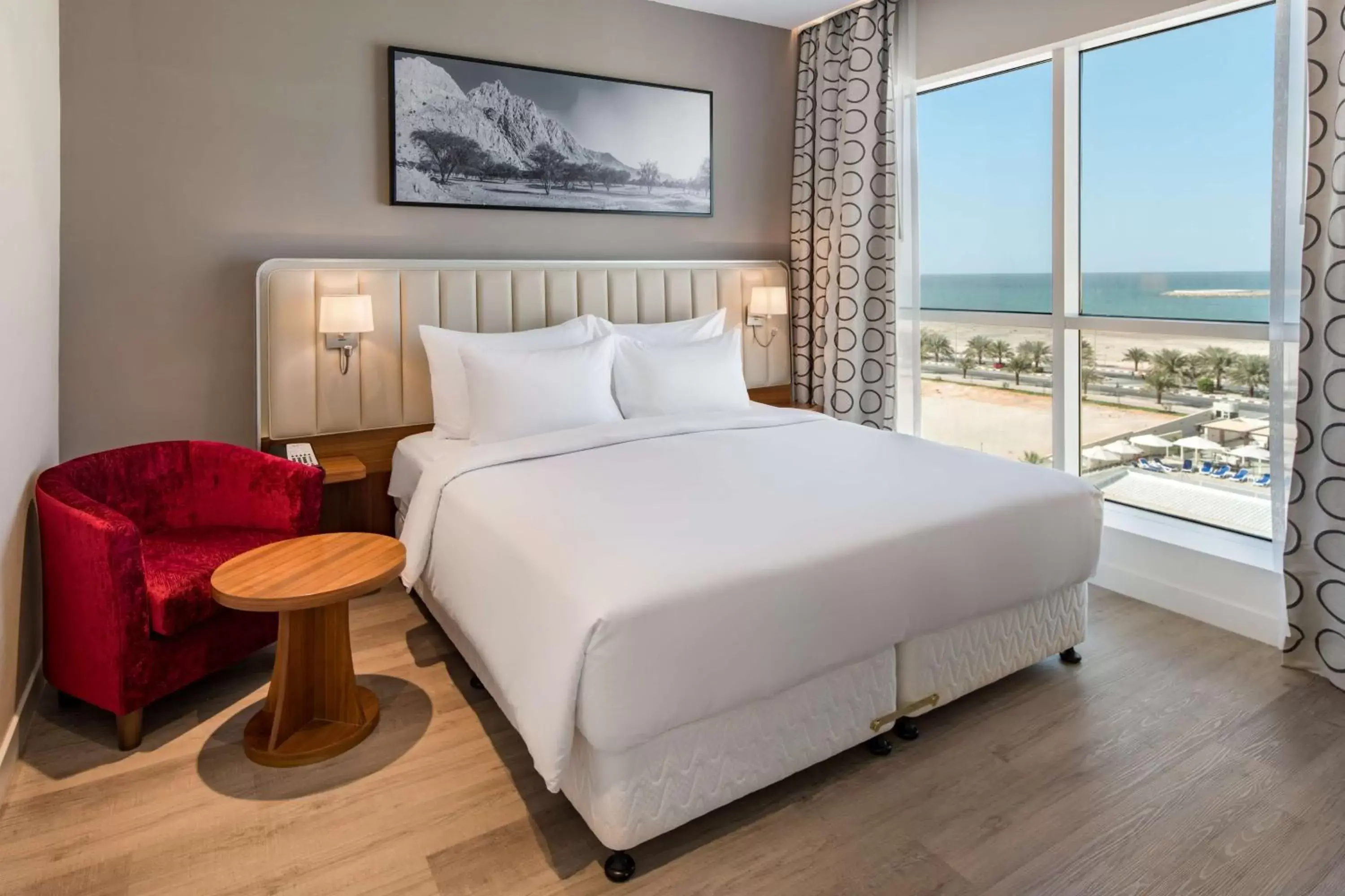 View (from property/room), Bed in Radisson Resort Ras Al Khaimah Marjan Island