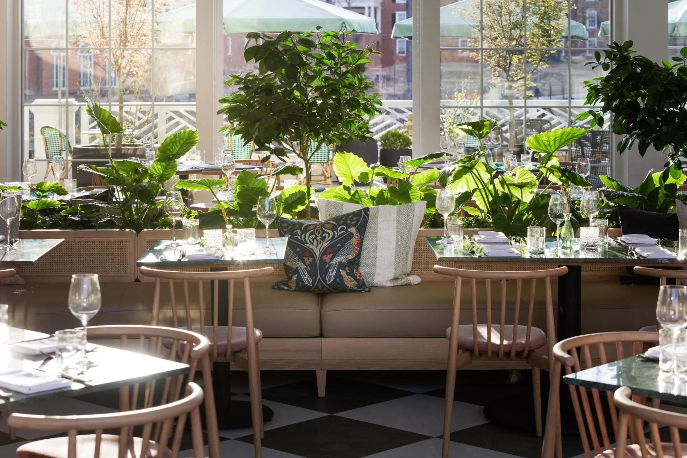 Restaurant/places to eat in Kimpton - The Forum Hotel by IHG