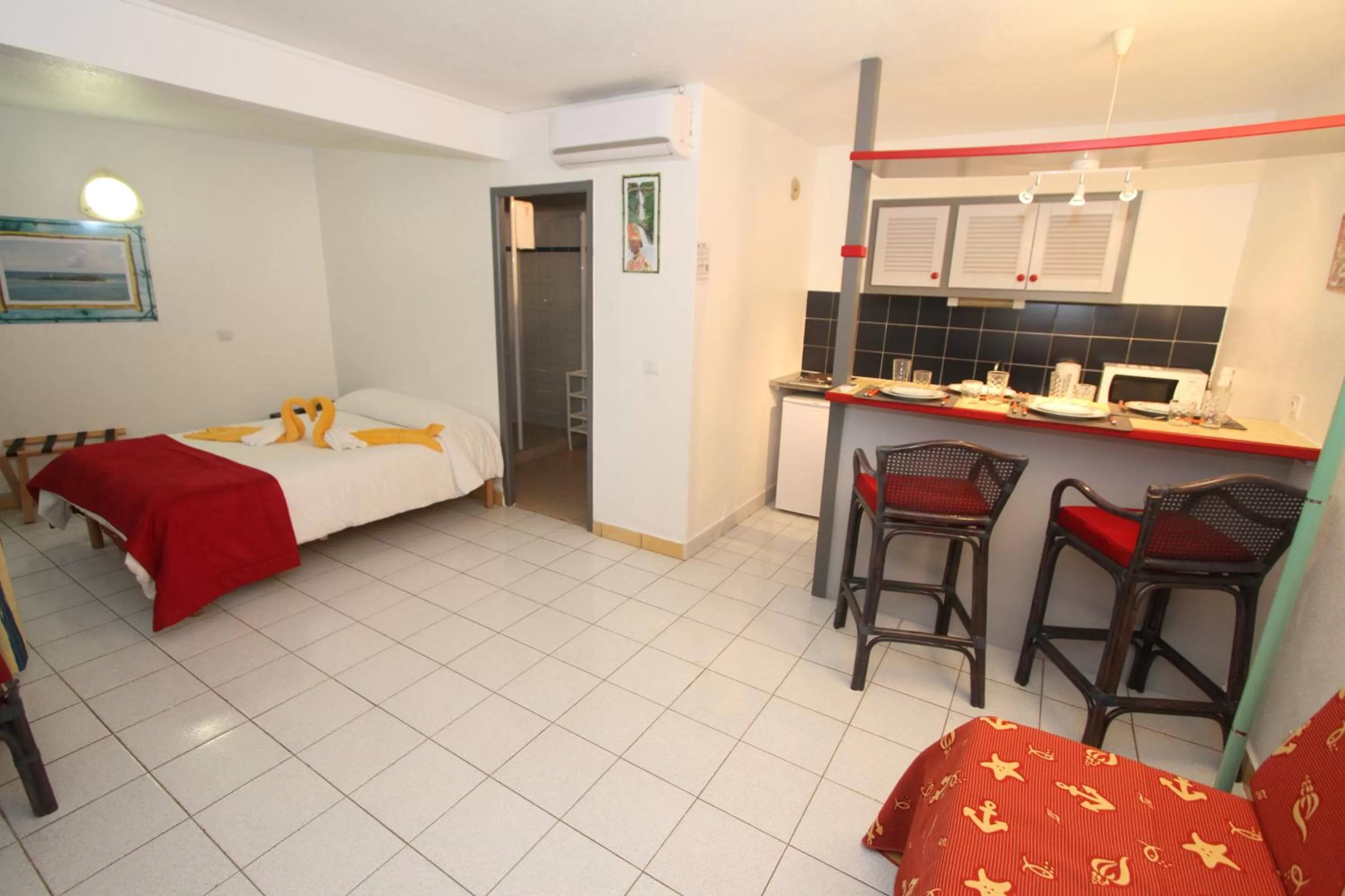 Photo of the whole room in Hotel La Maison Creole