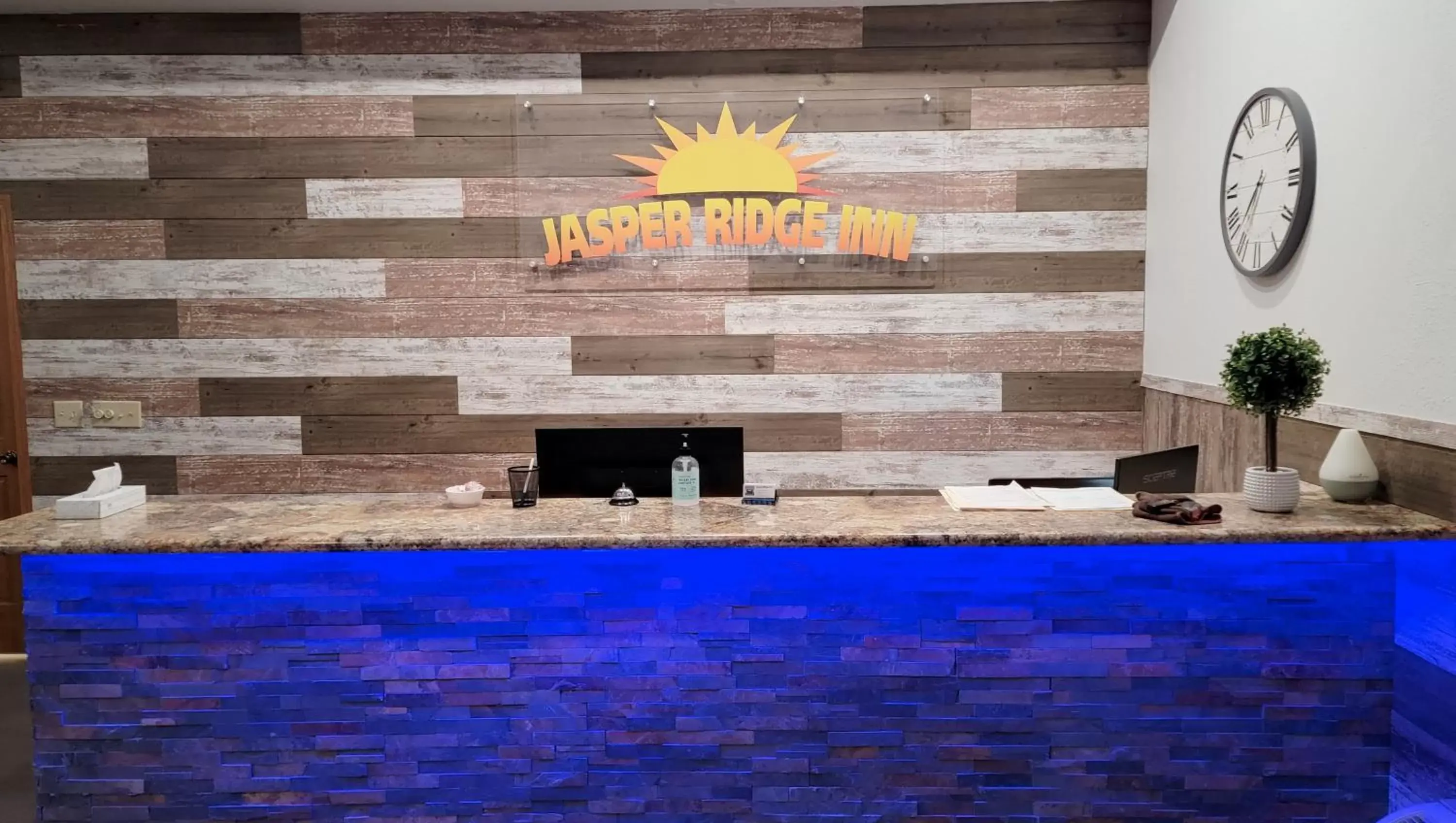 Lobby or reception in Jasper Ridge Inn Ishpeming Lobby or reception in Jasper Ridge Inn Ishpeming