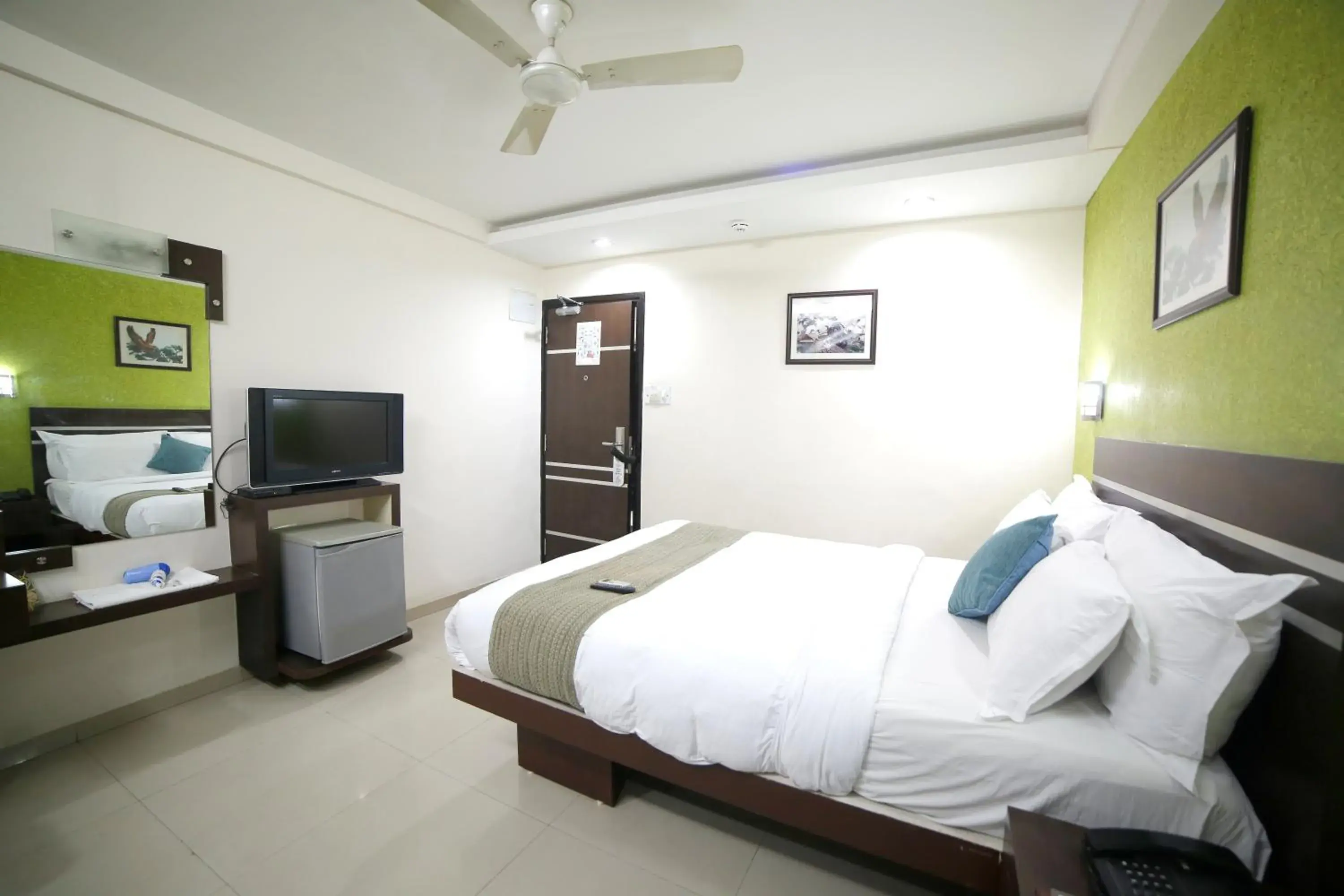 TV and multimedia, Bed in Best Western Yuvraj