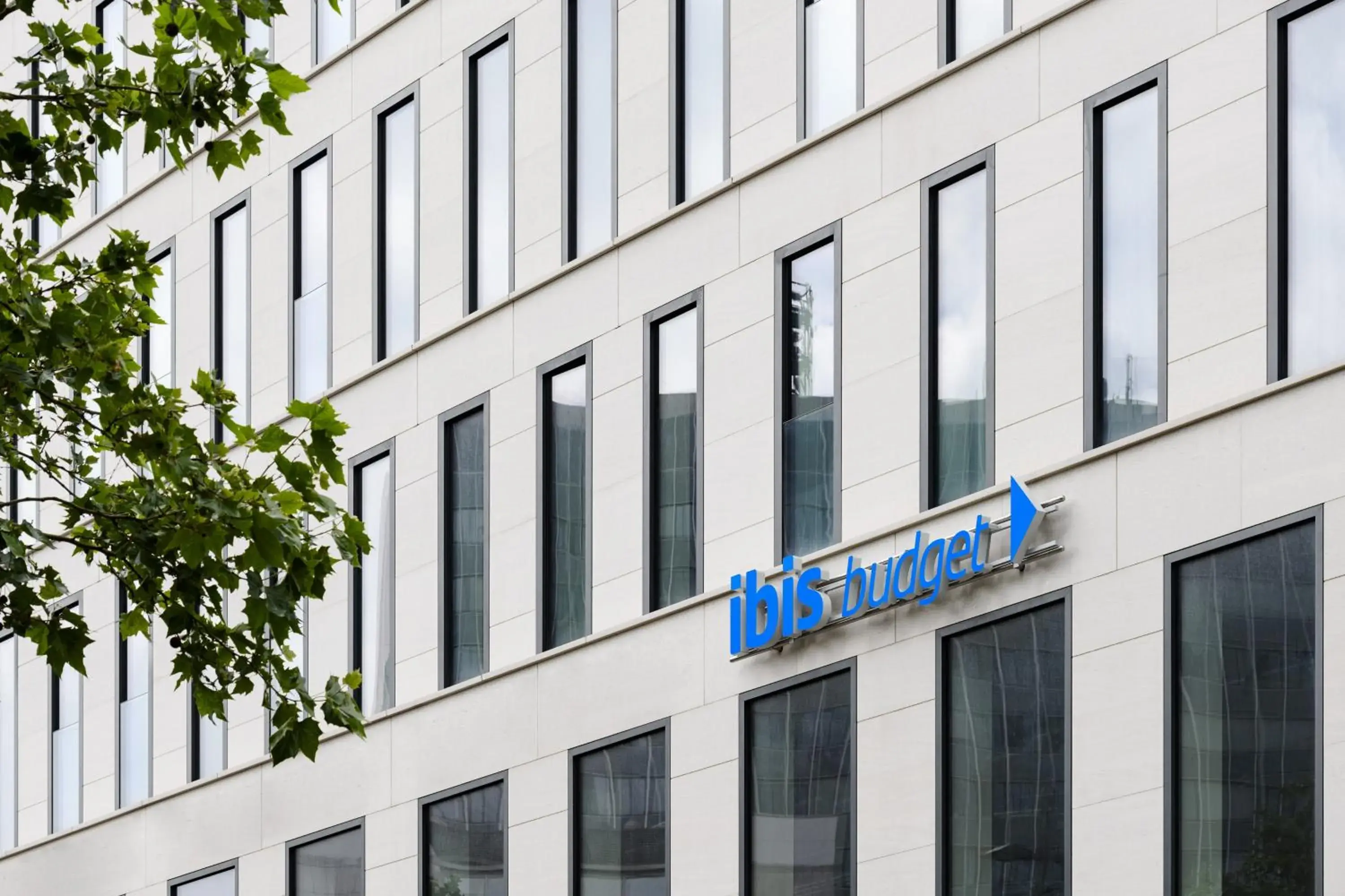 Facade/entrance in ibis budget Bremen City Center Facade/entrance in ibis budget Bremen City Center